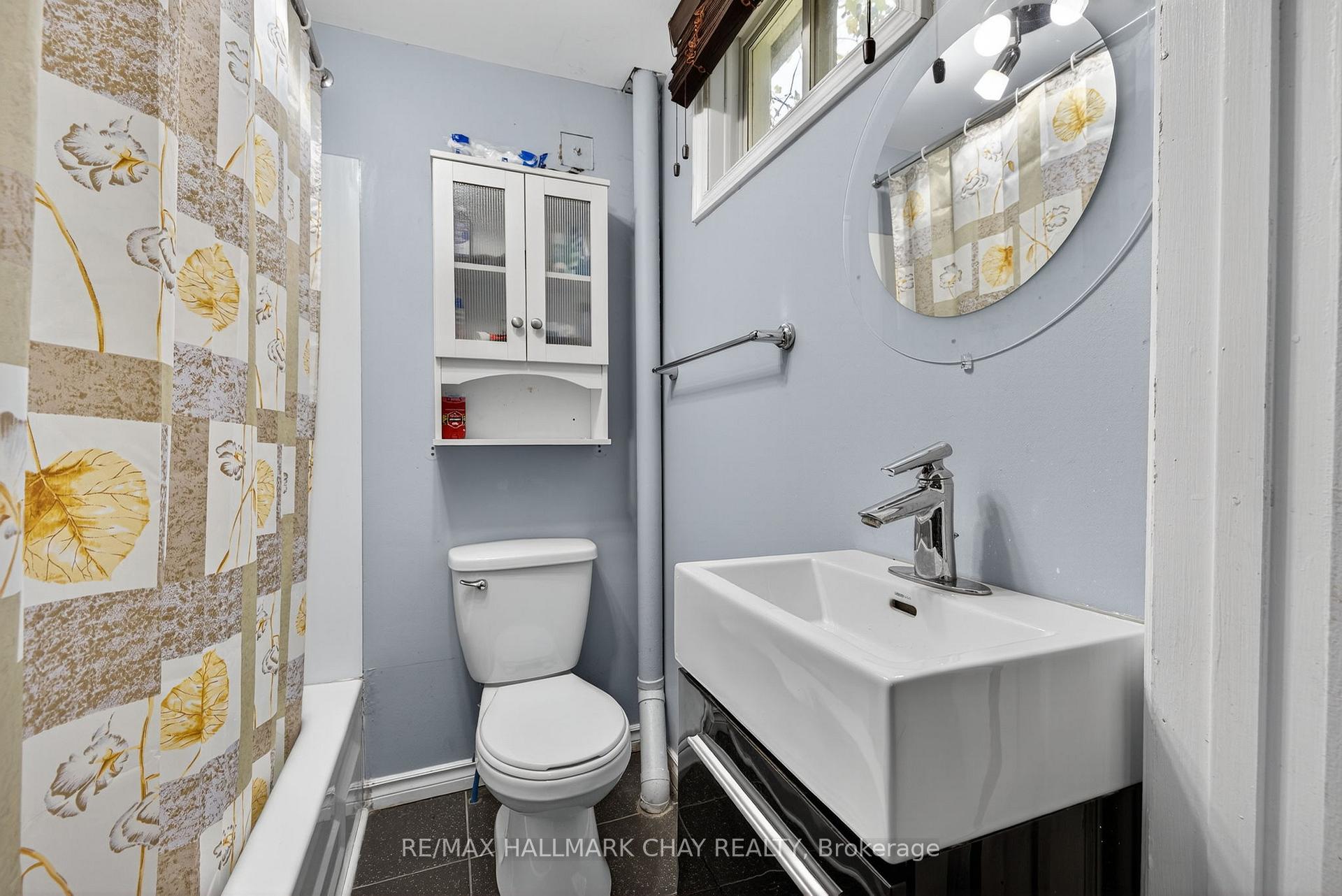 Photo 36 of 39 Highfield Crescent, Georgina, Historic Lakeshore Communities — HOMEH