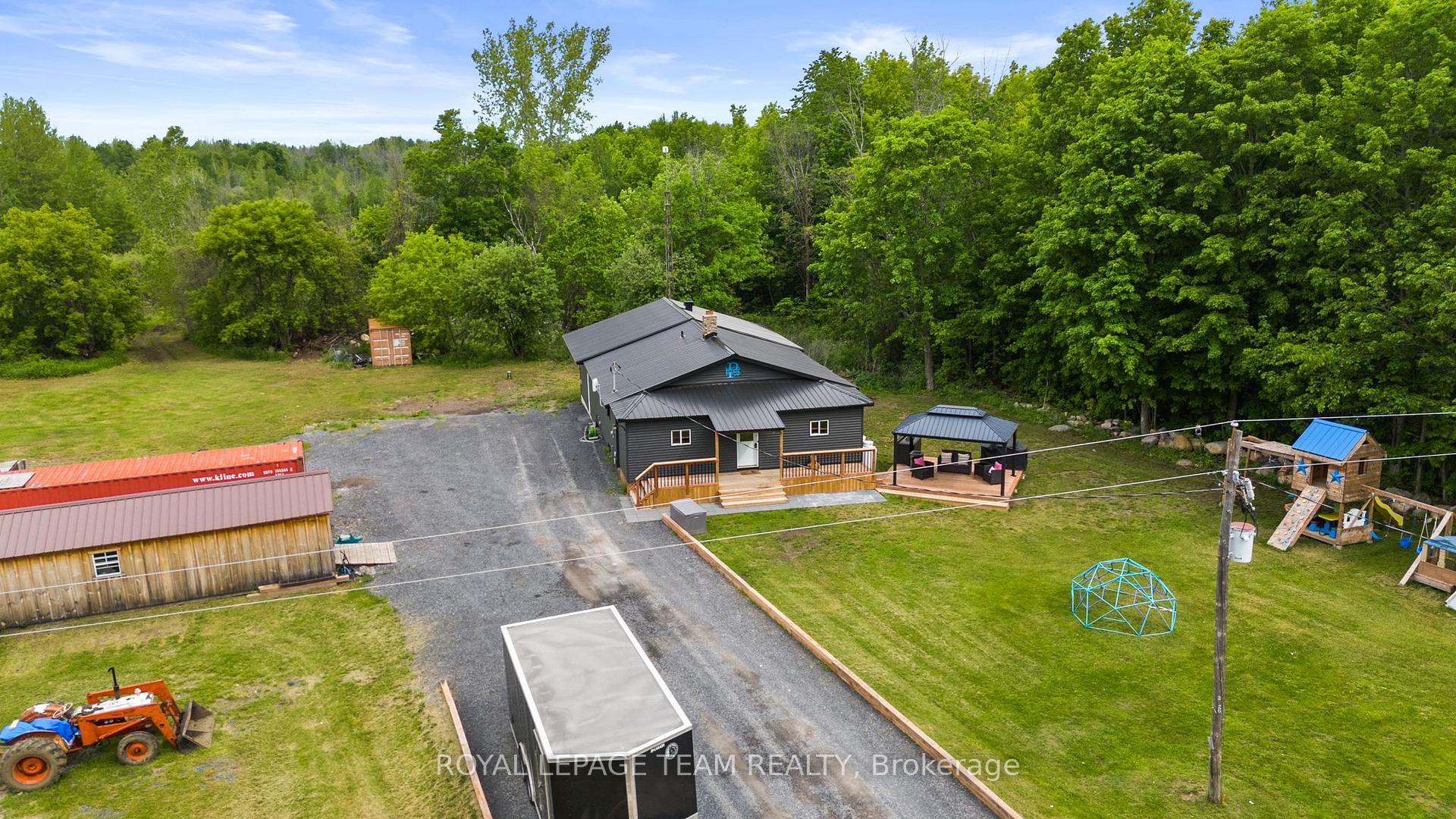 Photo 3 of 16509 Cedarvale Road, North Stormont, North Stormont (Roxborough) Twp — HOMEH