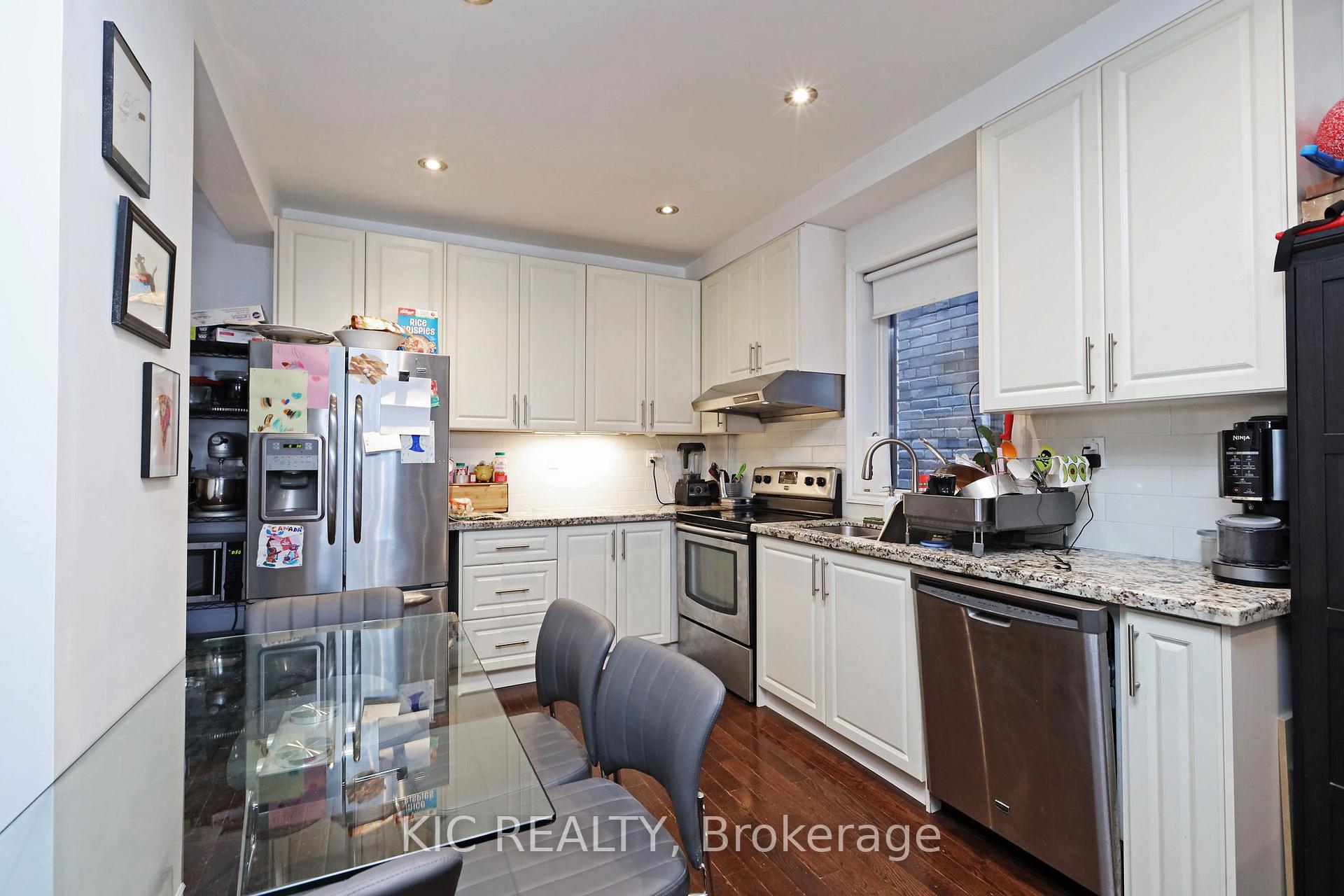 Photo 6 of 20 Ashdale Avenue, Toronto, Greenwood-Coxwell — HOMEH