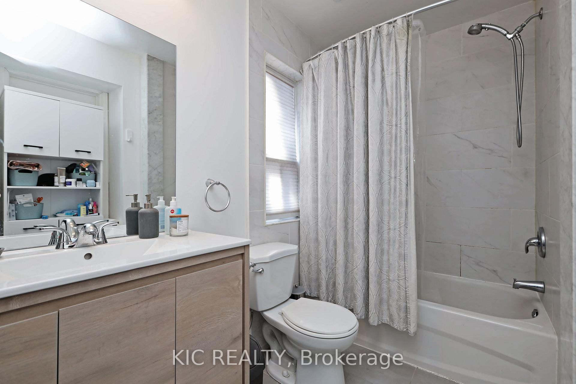 Photo 11 of 20 Ashdale Avenue, Toronto, Greenwood-Coxwell — HOMEH