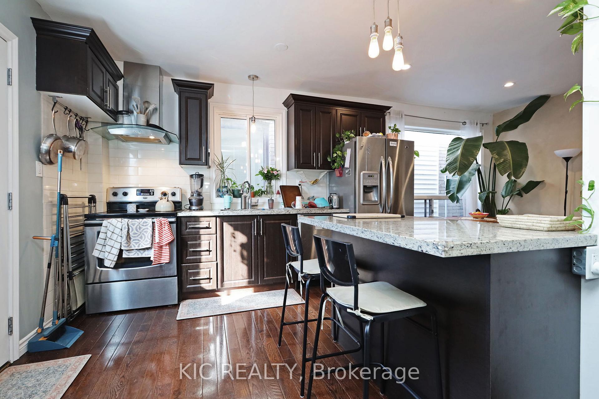 Photo 21 of 20 Ashdale Avenue, Toronto, Greenwood-Coxwell — HOMEH