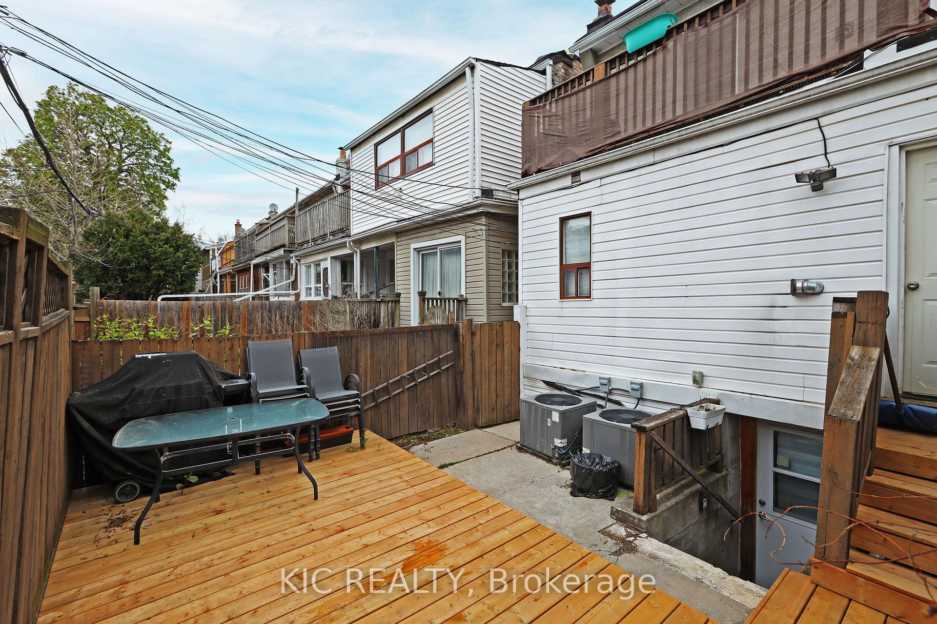 Photo 33 of 20 Ashdale Avenue, Toronto, Greenwood-Coxwell — HOMEH