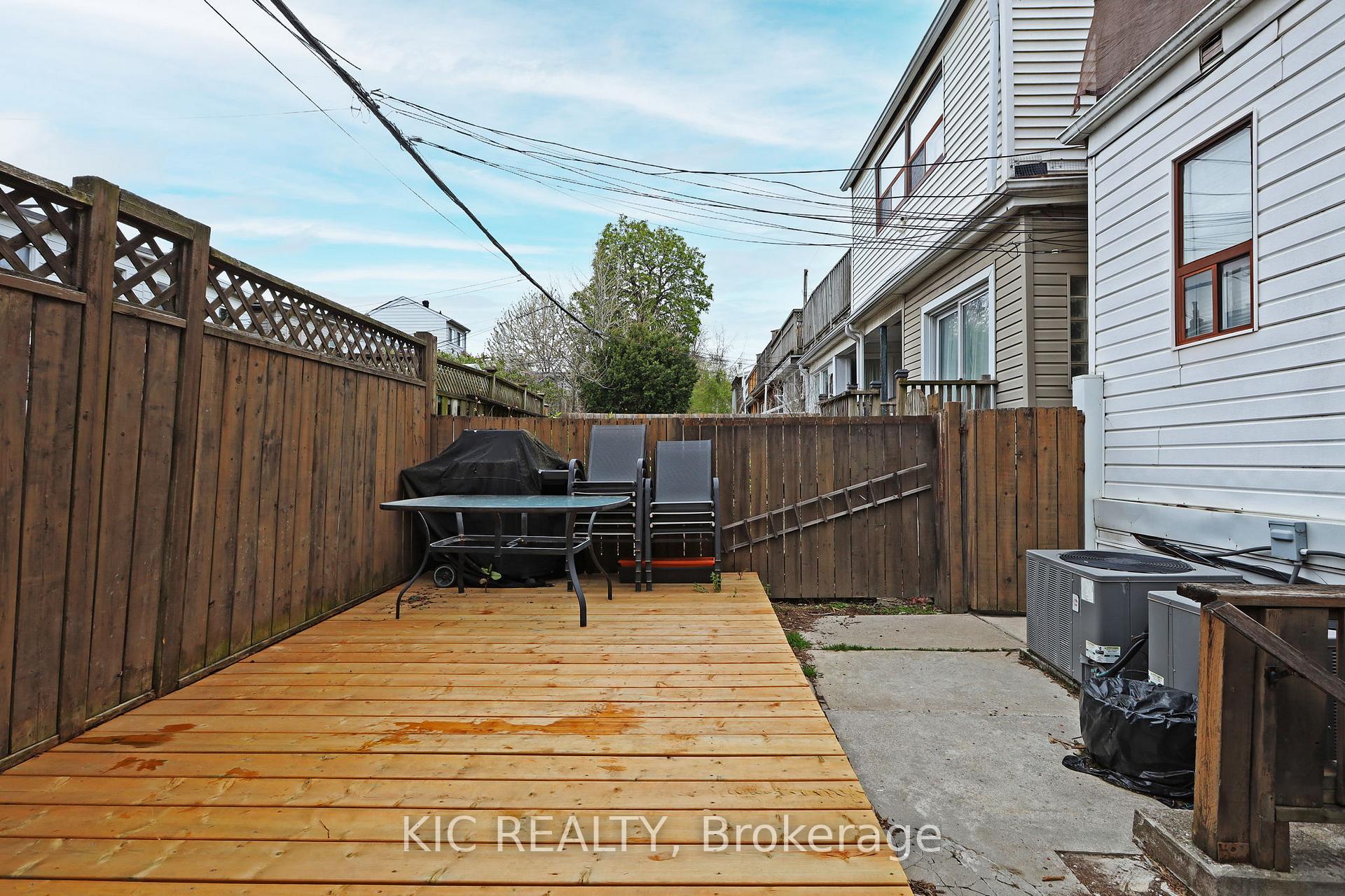 Photo 34 of 20 Ashdale Avenue, Toronto, Greenwood-Coxwell — HOMEH