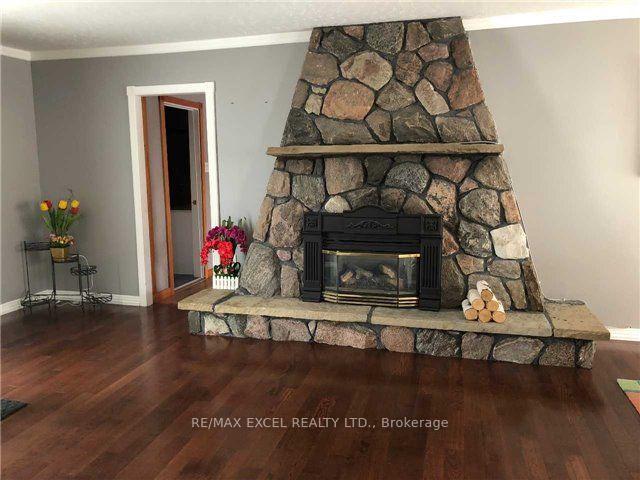 Photo 5 of 45 Bruce Avenue, Georgina, Keswick South — HOMEH