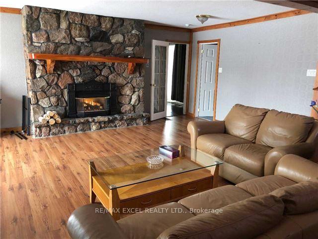 Photo 7 of 45 Bruce Avenue, Georgina, Keswick South — HOMEH