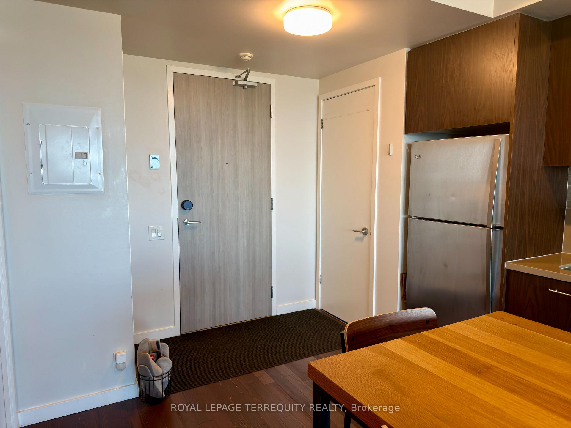 Photo 2 of Unit 1809, 390 Cherry Street, Toronto, Waterfront Communities — HOMEH