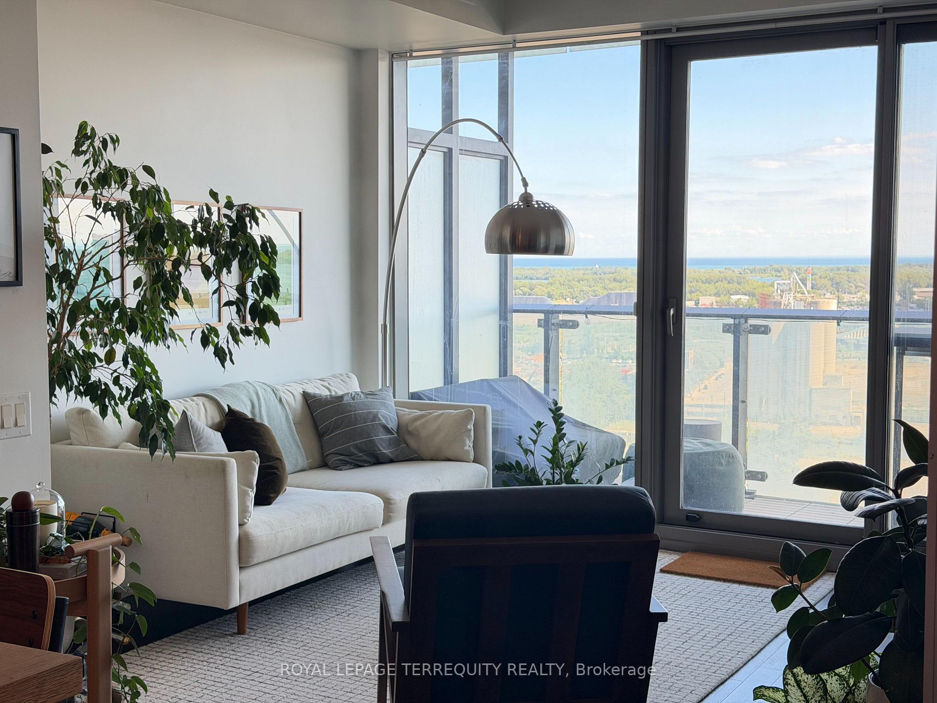 Photo 9 of Unit 1809, 390 Cherry Street, Toronto, Waterfront Communities — HOMEH