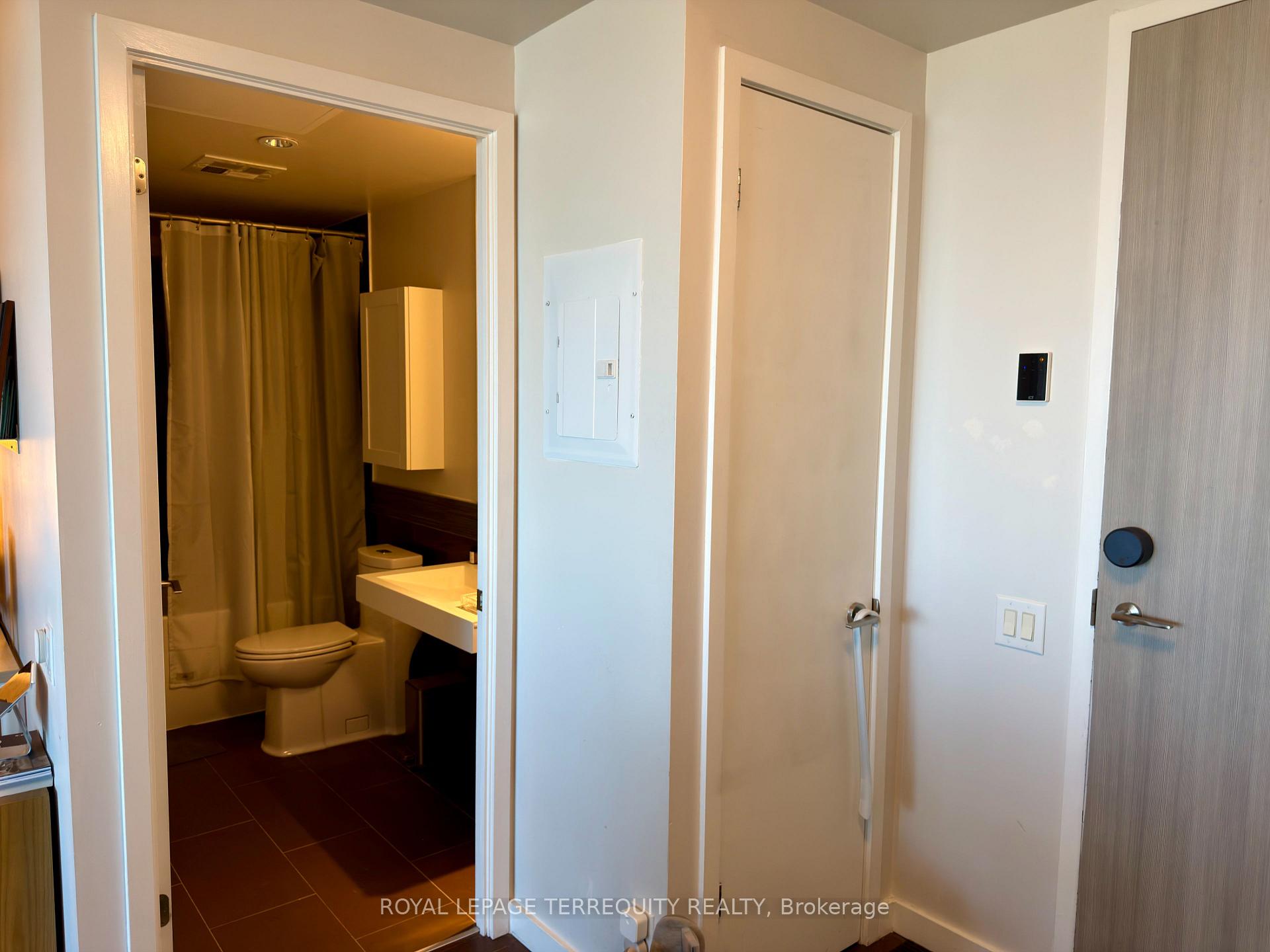 Photo 17 of Unit 1809, 390 Cherry Street, Toronto, Waterfront Communities — HOMEH