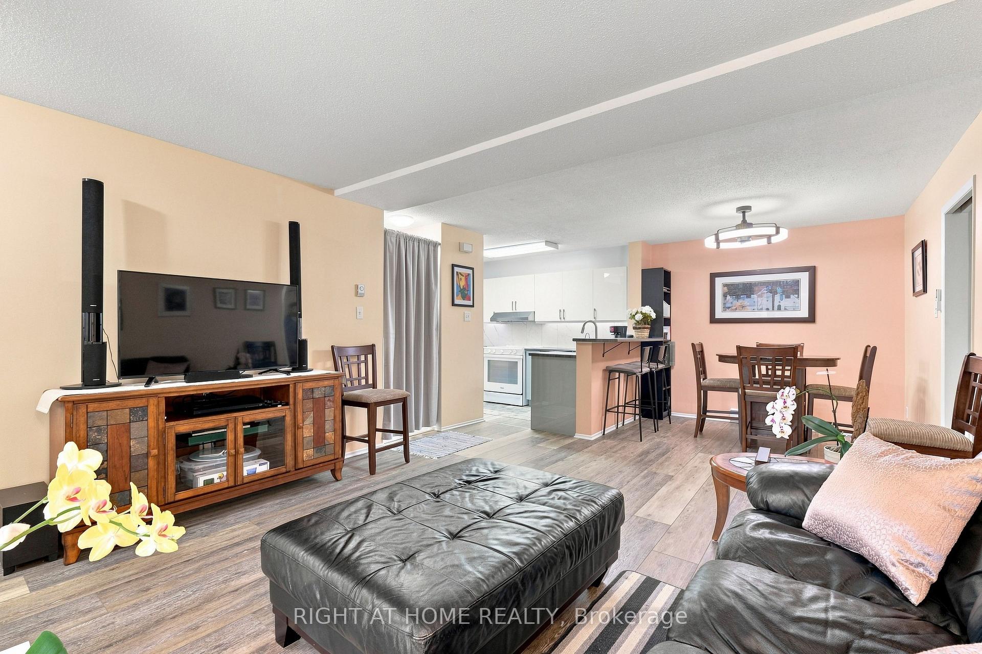 Photo 6 of Unit 112, 1750 Marsala Crescent, Ottawa, Fallingbrook/Pineridge — HOMEH