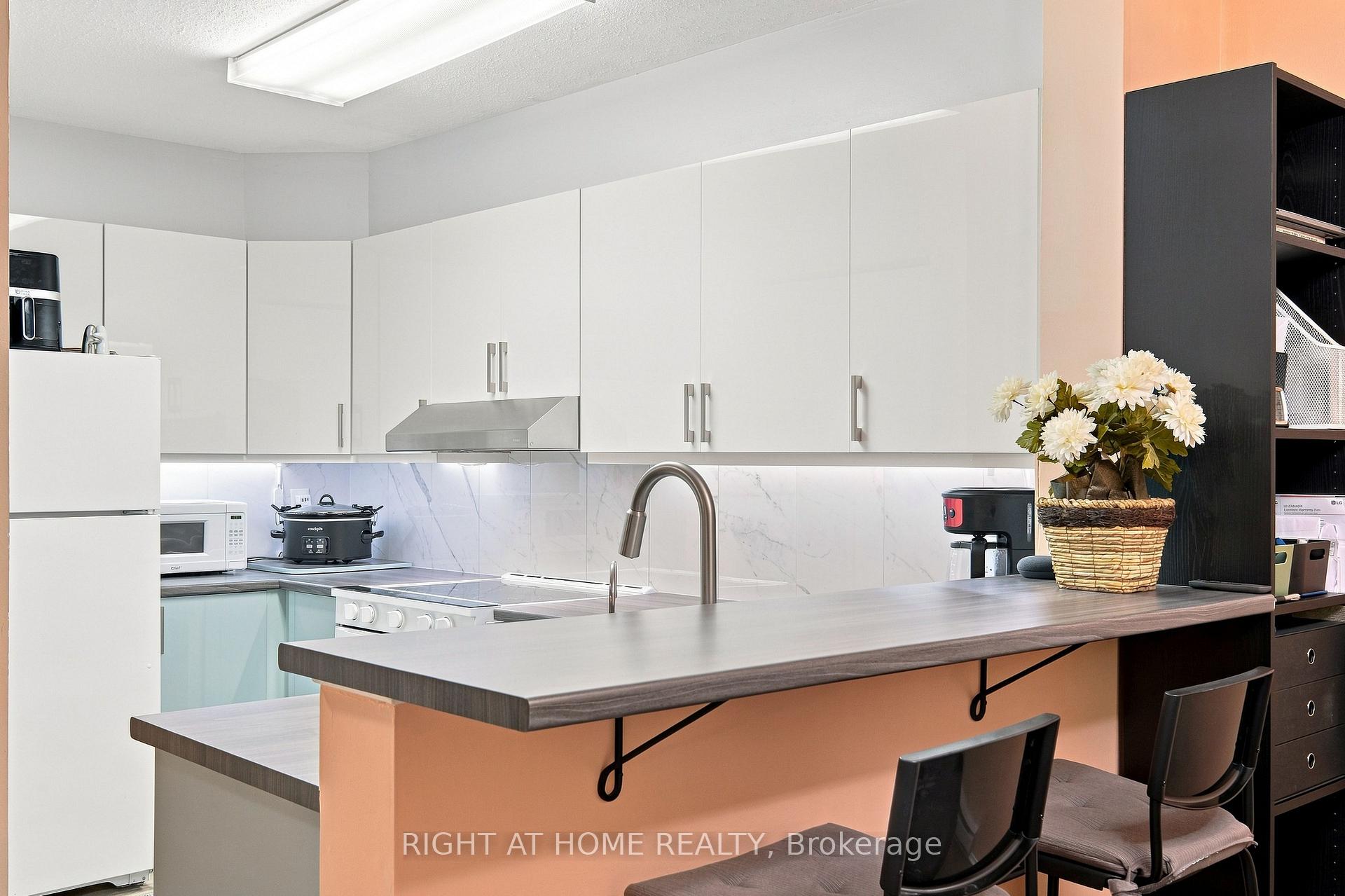 Photo 7 of Unit 112, 1750 Marsala Crescent, Ottawa, Fallingbrook/Pineridge — HOMEH