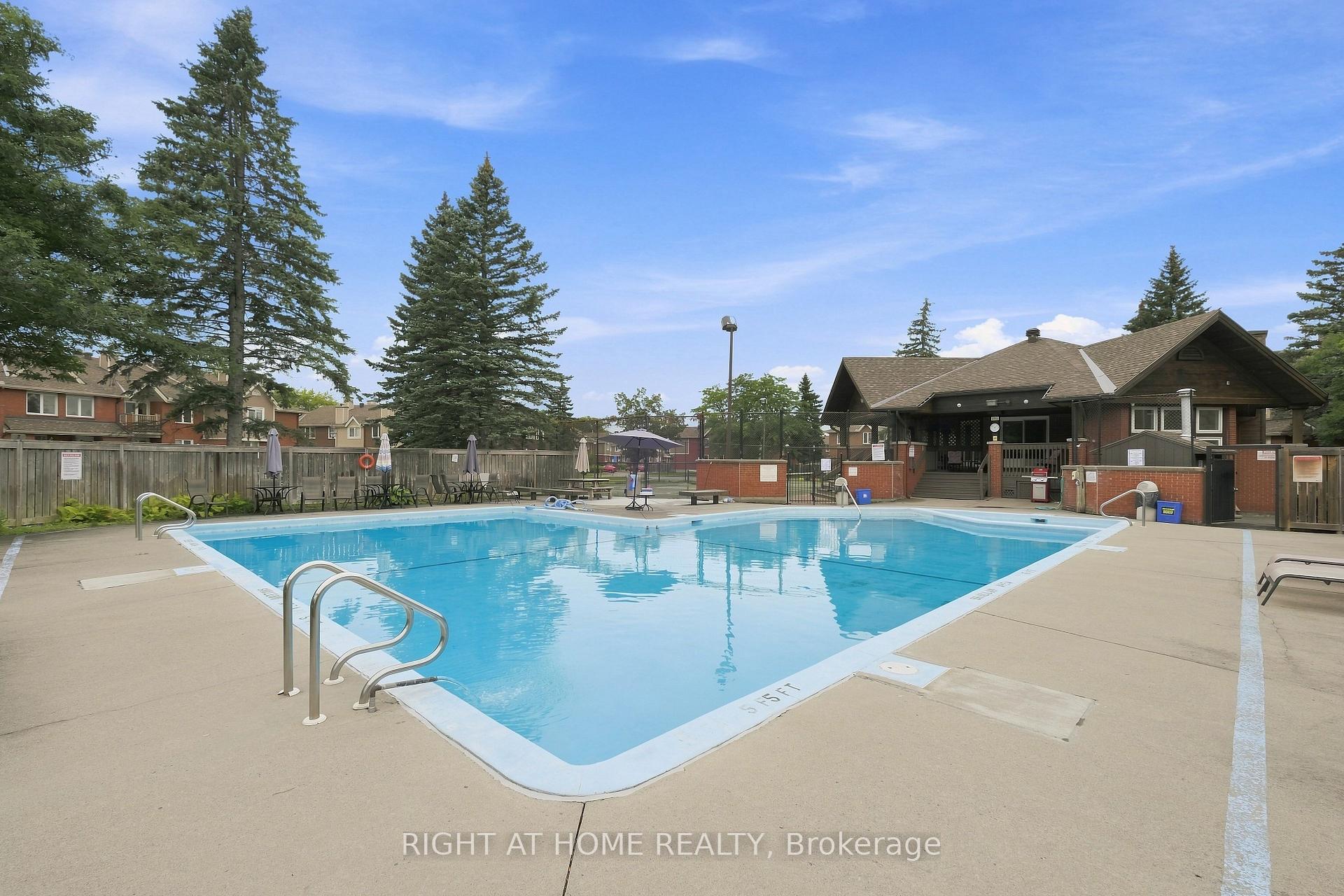 Photo 18 of Unit 112, 1750 Marsala Crescent, Ottawa, Fallingbrook/Pineridge — HOMEH