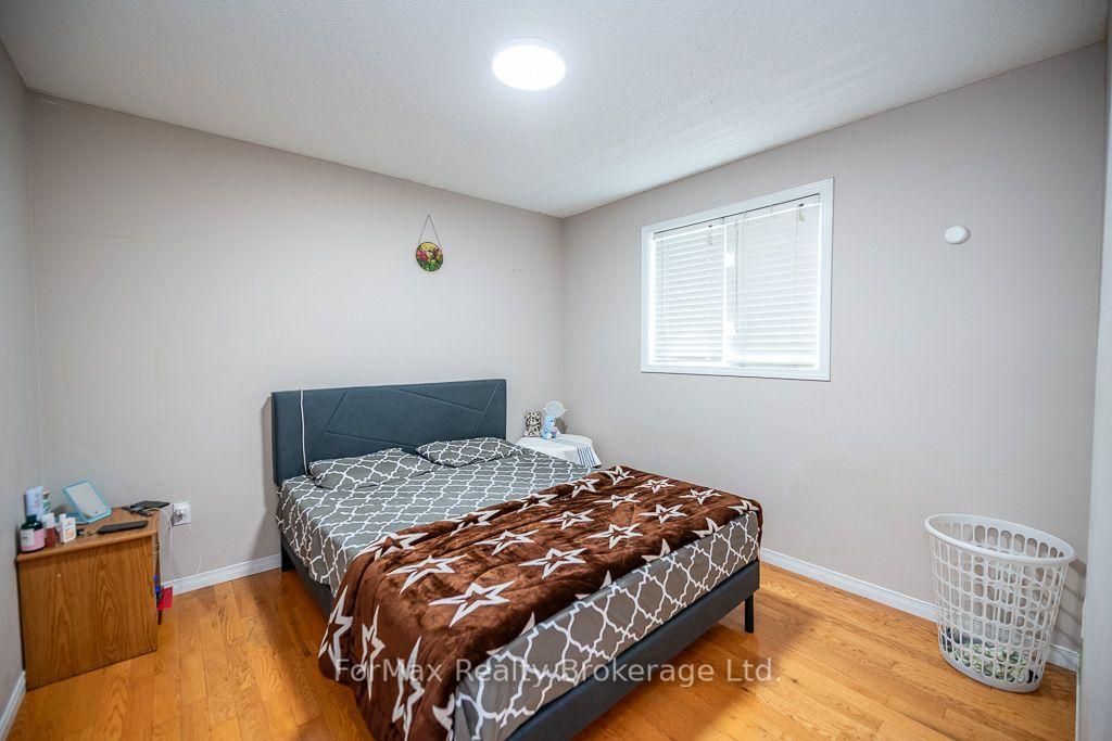 Photo 20 of 366 Macintosh Drive, Hamilton, Stoney Creek — HOMEH