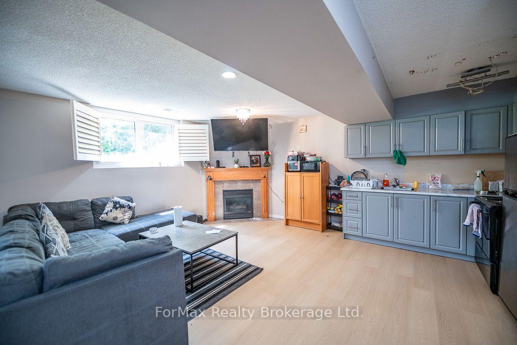 Photo 27 of 366 Macintosh Drive, Hamilton, Stoney Creek — HOMEH