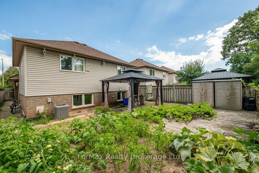 Photo 41 of 366 Macintosh Drive, Hamilton, Stoney Creek — HOMEH