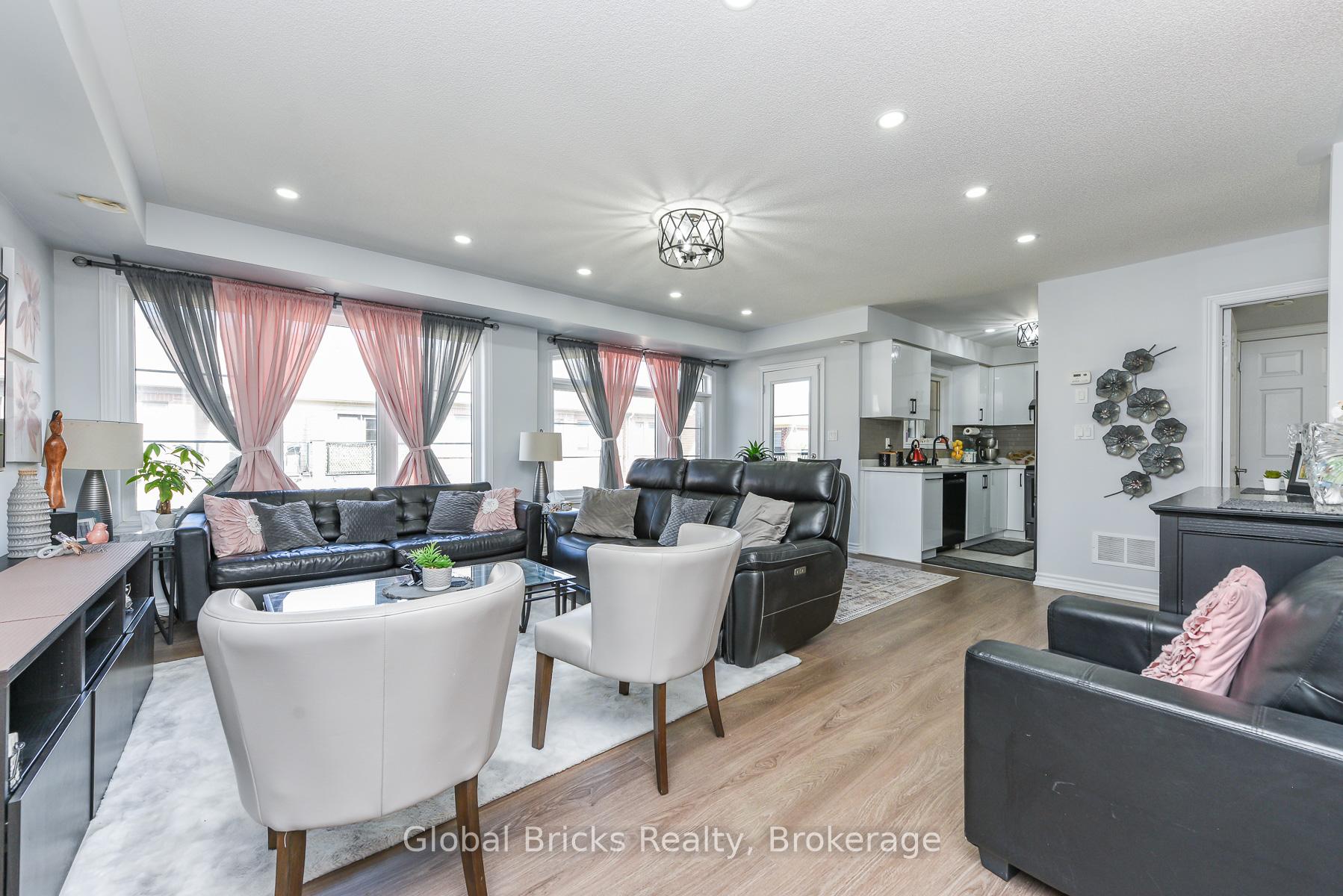 Photo 5 of Unit 157, 200 Veterans Drive, Brampton, Northwest Brampton — HOMEH