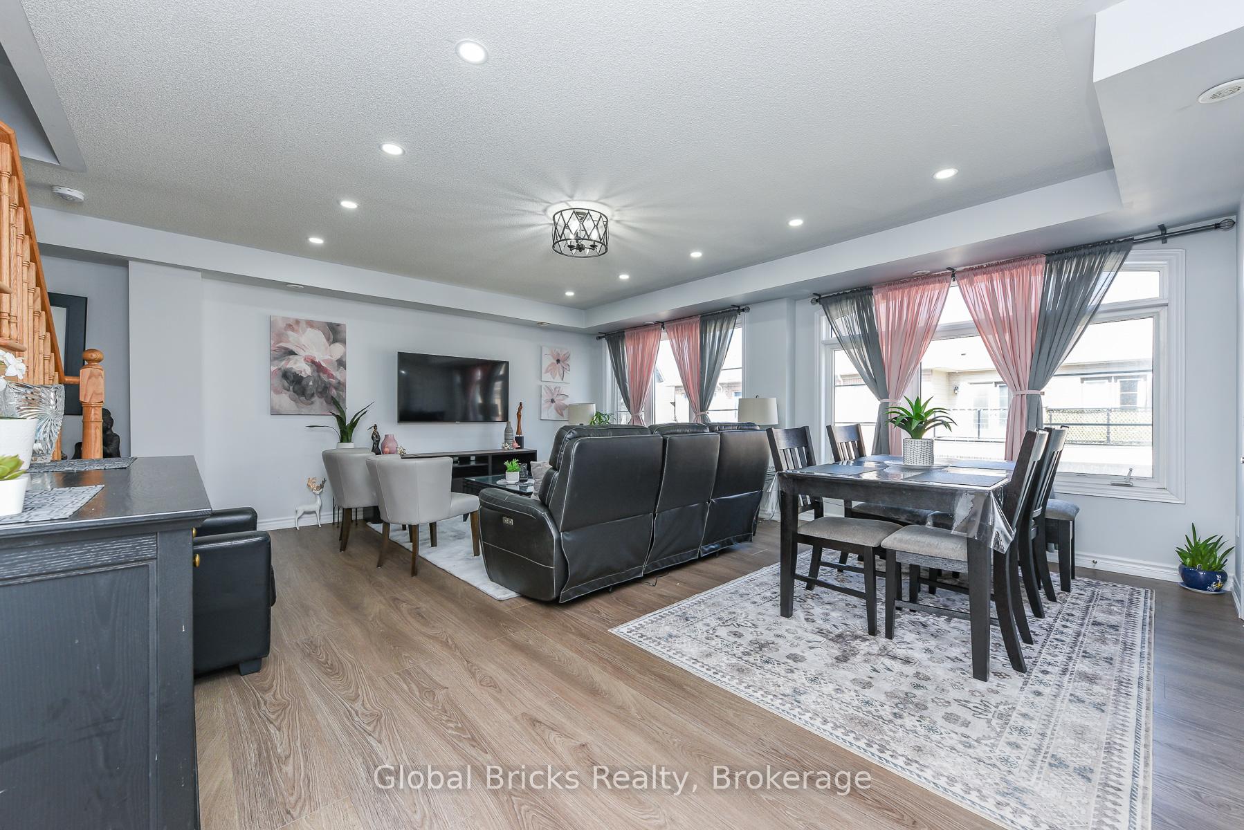 Photo 7 of Unit 157, 200 Veterans Drive, Brampton, Northwest Brampton — HOMEH