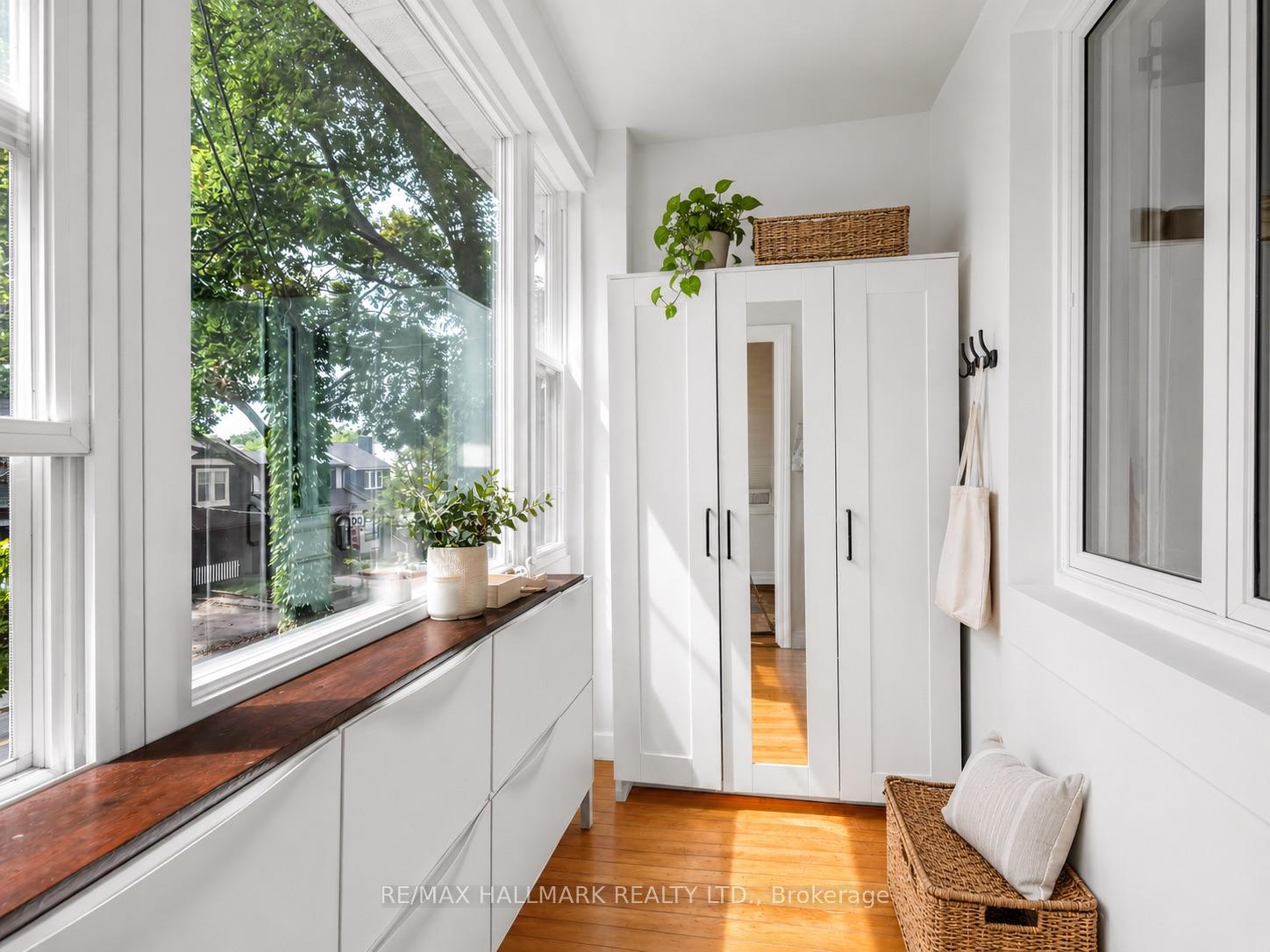 Photo 2 of 40 Corley Avenue, Toronto, East End-Danforth — HOMEH