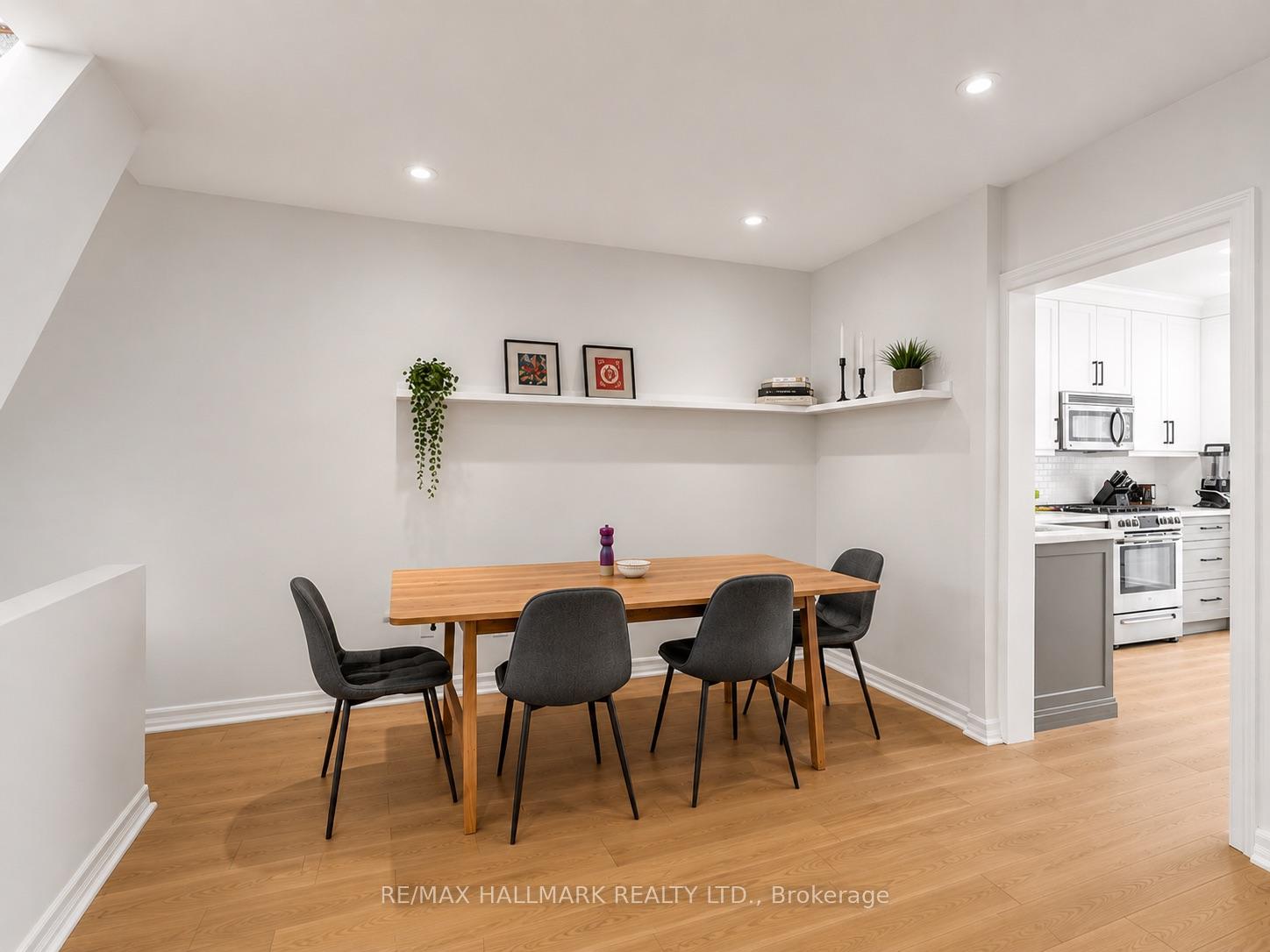 Photo 8 of 40 Corley Avenue, Toronto, East End-Danforth — HOMEH