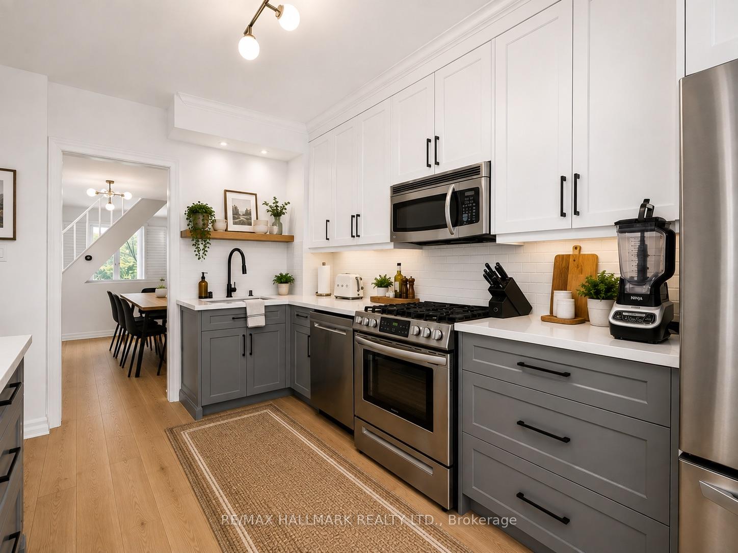 Photo 12 of 40 Corley Avenue, Toronto, East End-Danforth — HOMEH