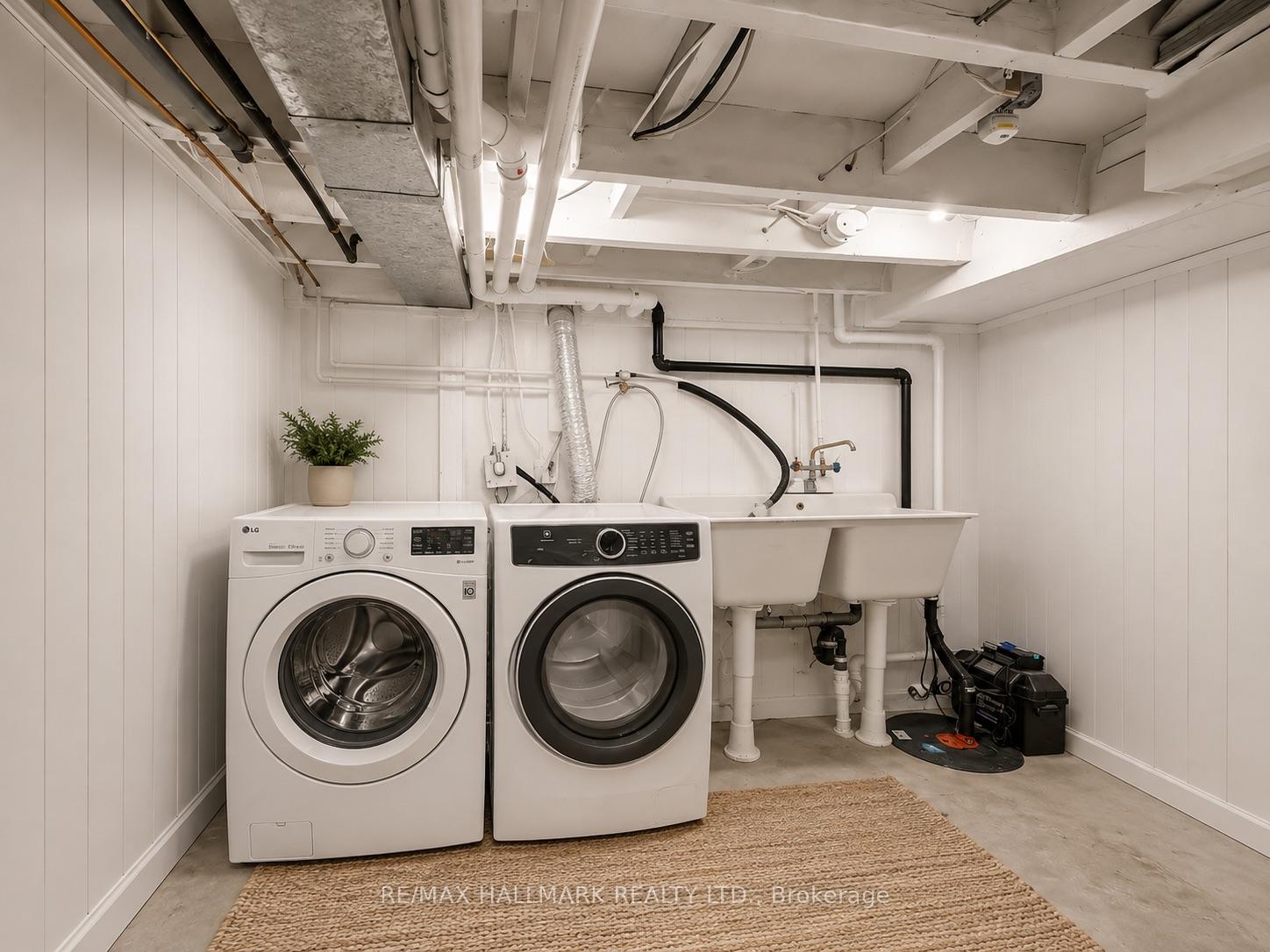 Photo 22 of 40 Corley Avenue, Toronto, East End-Danforth — HOMEH
