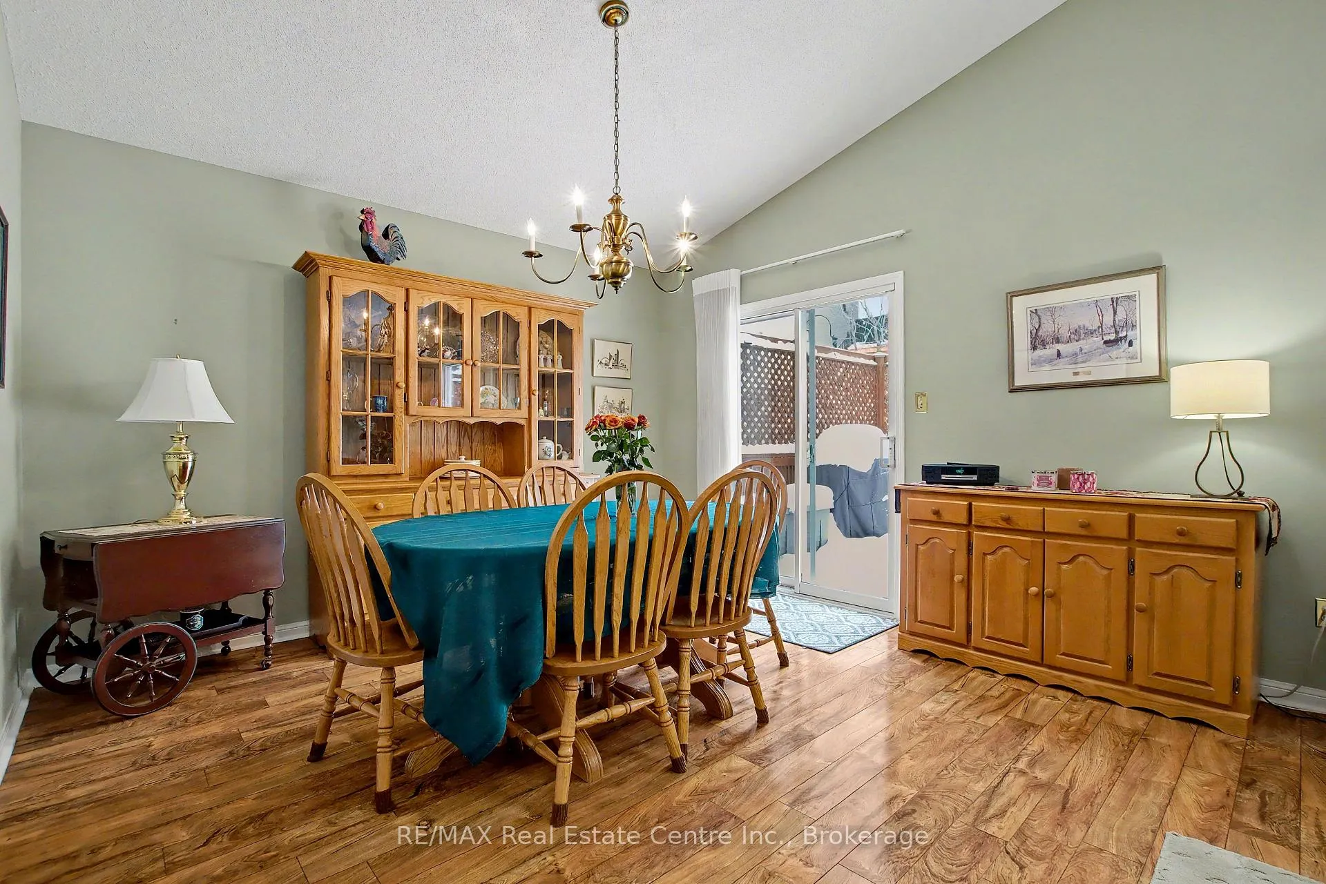 Photo 11 of 252 Keewatin Avenue, Kitchener — HOMEH