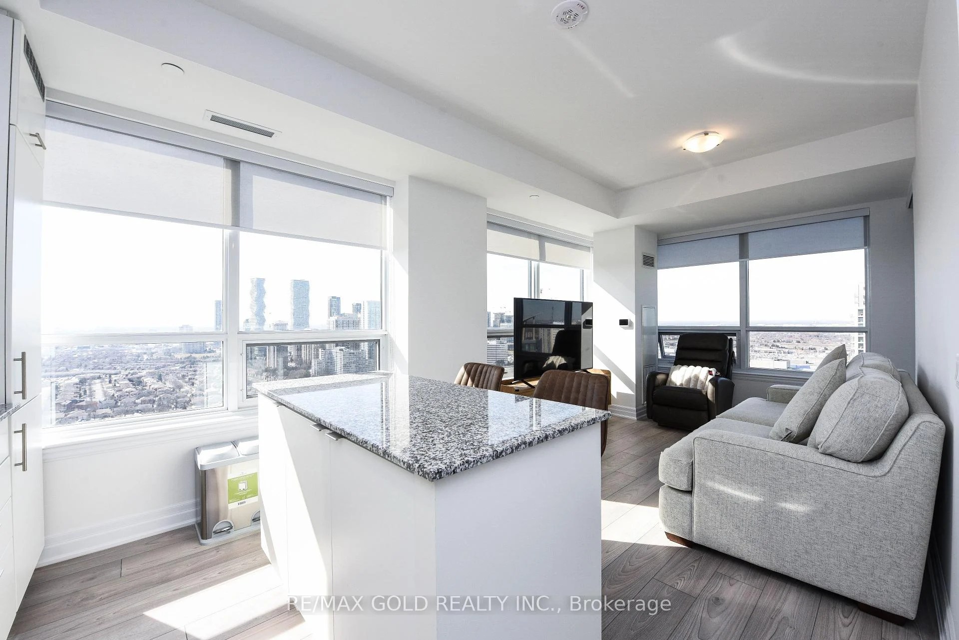 Photo 21 of Unit 3209, 36 Elm Drive, Mississauga, City Centre — HOMEH