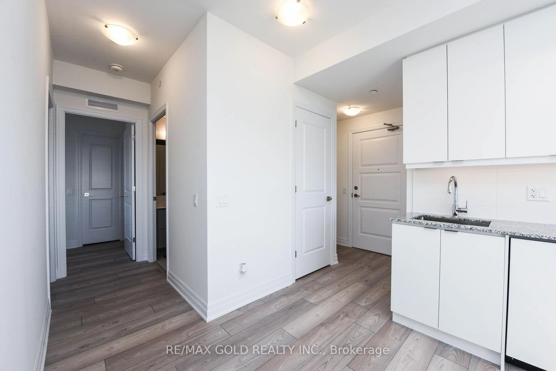 Photo 22 of Unit 3209, 36 Elm Drive, Mississauga, City Centre — HOMEH