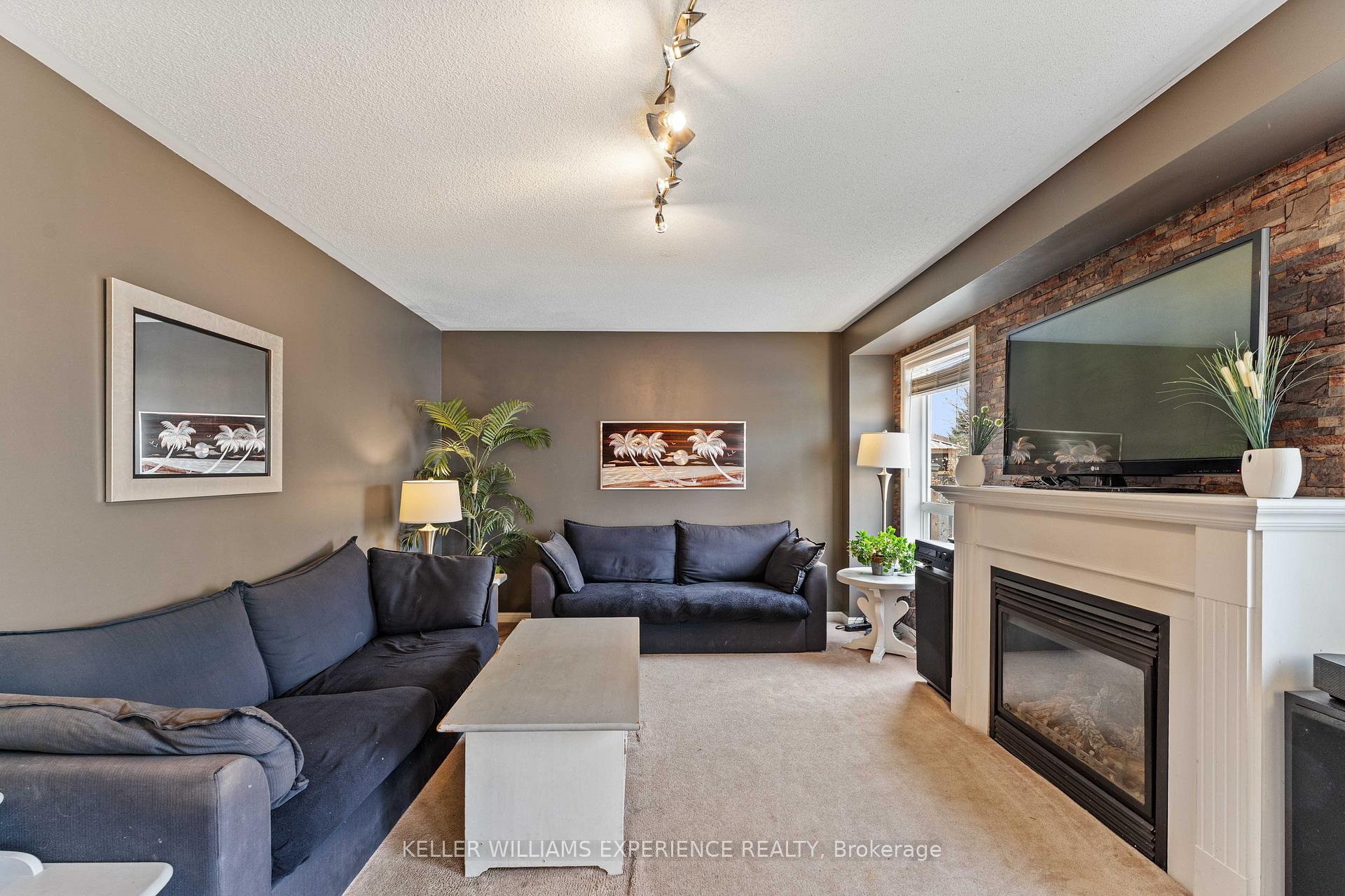 Photo 14 of 39 Stonemount Crescent, Essa, Angus — HOMEH