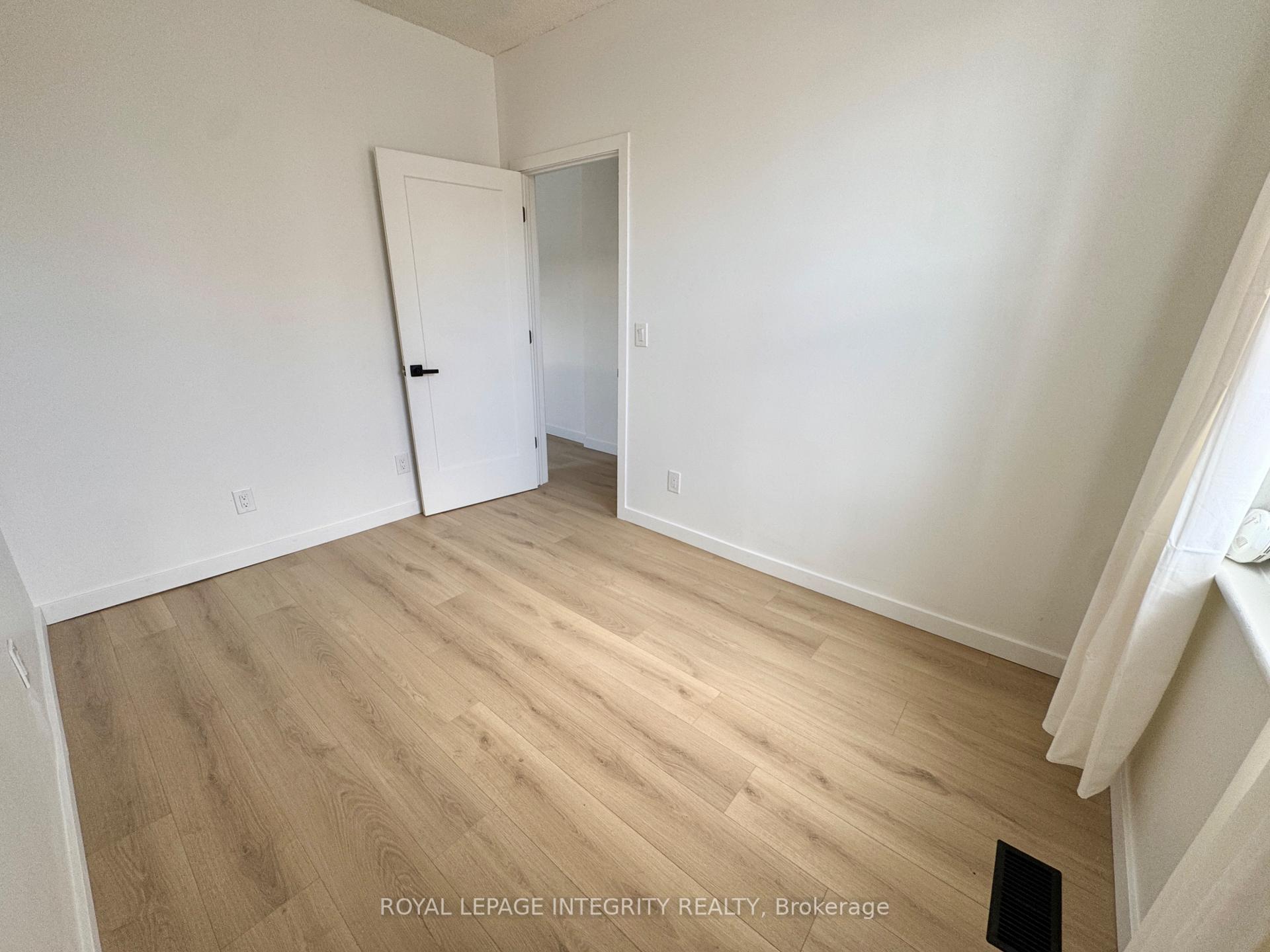 Photo 9 of Unit 1, 920 Gladstone Avenue, Ottawa, West Centre Town — HOMEH