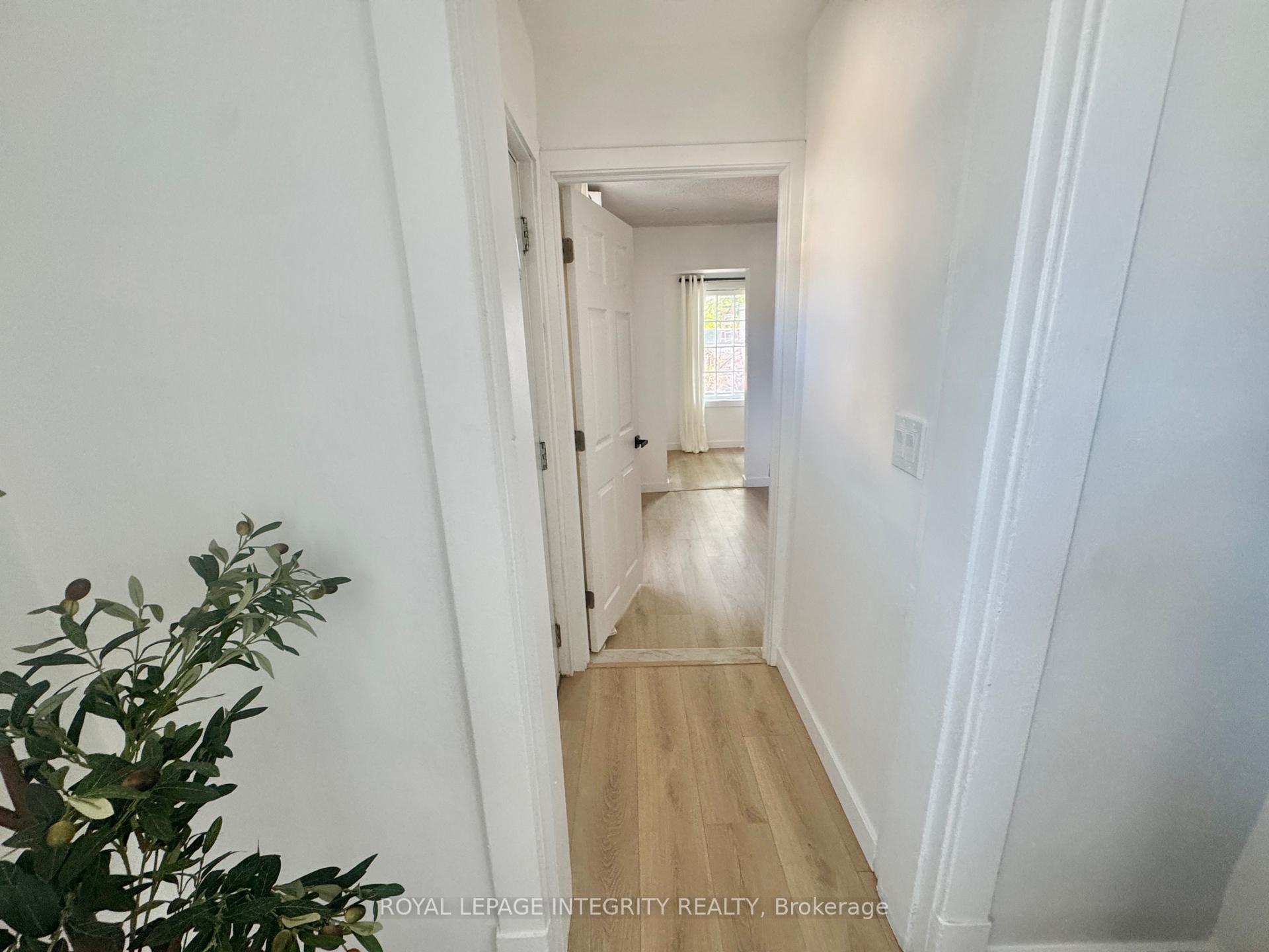 Photo 15 of Unit 1, 920 Gladstone Avenue, Ottawa, West Centre Town — HOMEH