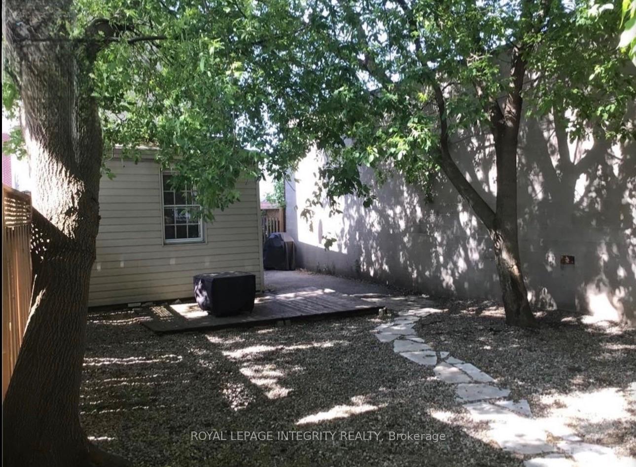 Photo 24 of Unit 1, 920 Gladstone Avenue, Ottawa, West Centre Town — HOMEH