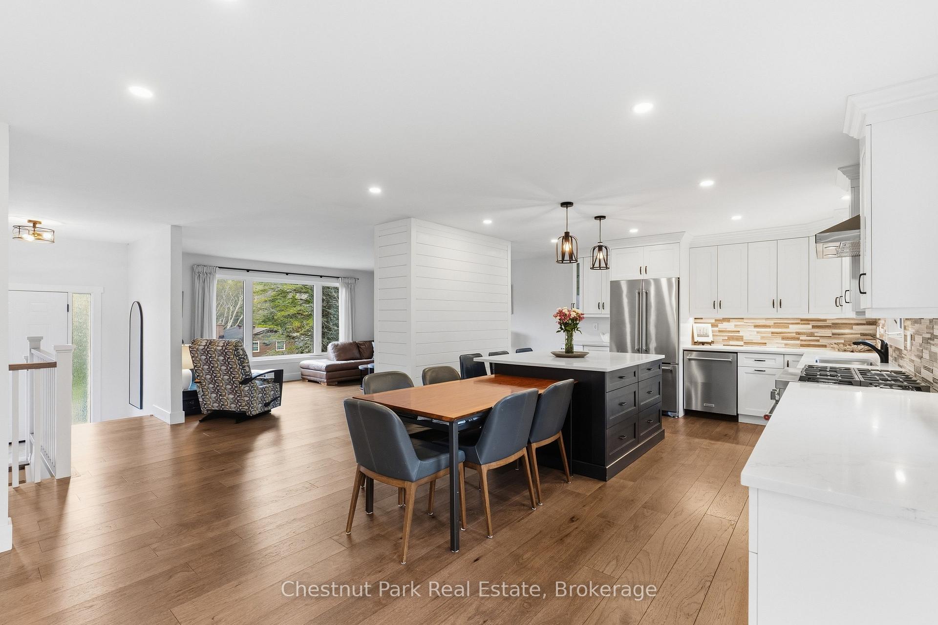 Photo 5 of 14 Curling Road, Bracebridge, Macaulay — HOMEH
