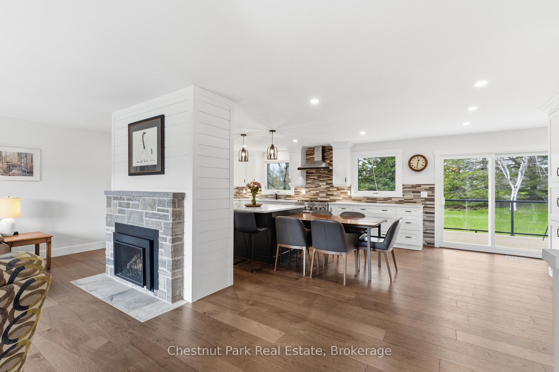 Photo 11 of 14 Curling Road, Bracebridge, Macaulay — HOMEH