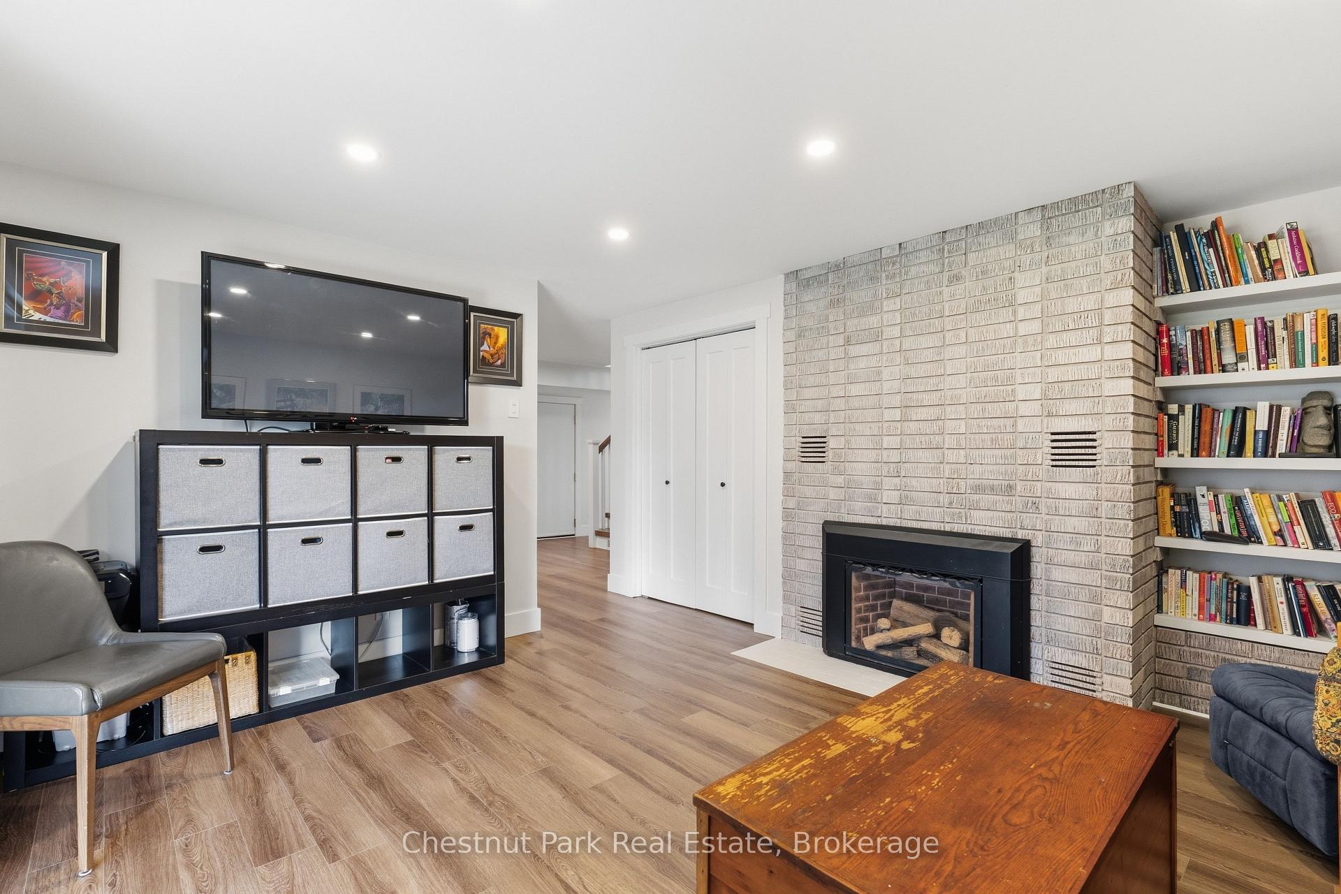 Photo 29 of 14 Curling Road, Bracebridge, Macaulay — HOMEH