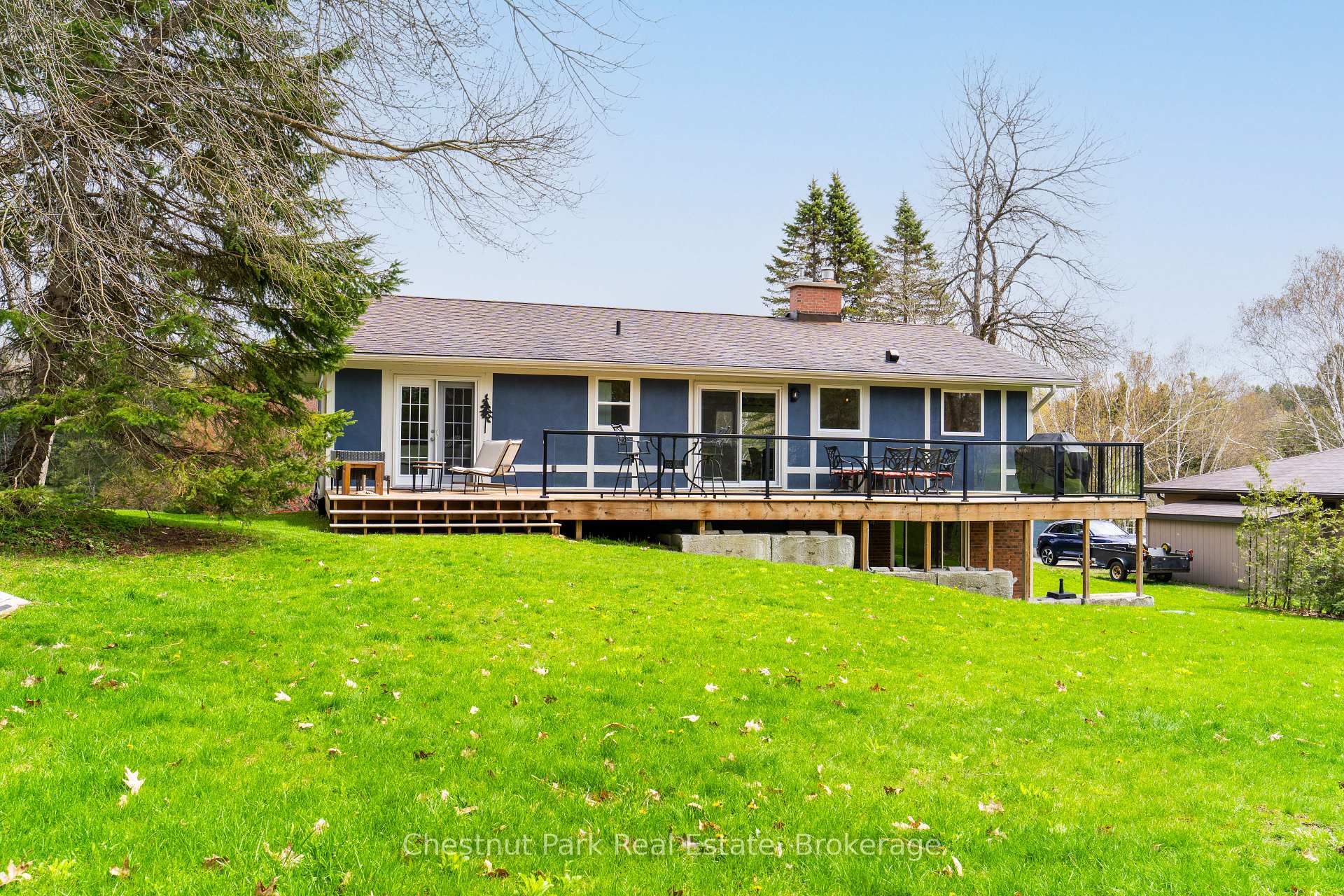 Photo 39 of 14 Curling Road, Bracebridge, Macaulay — HOMEH