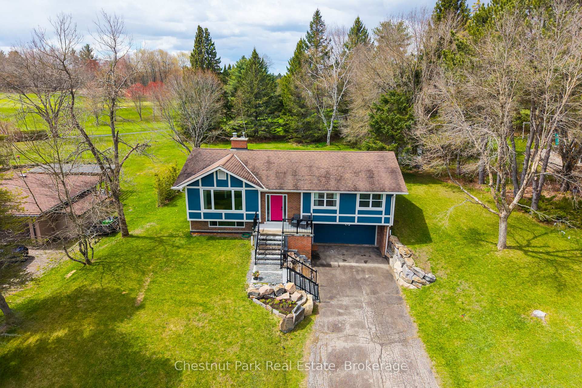 Photo 47 of 14 Curling Road, Bracebridge, Macaulay — HOMEH