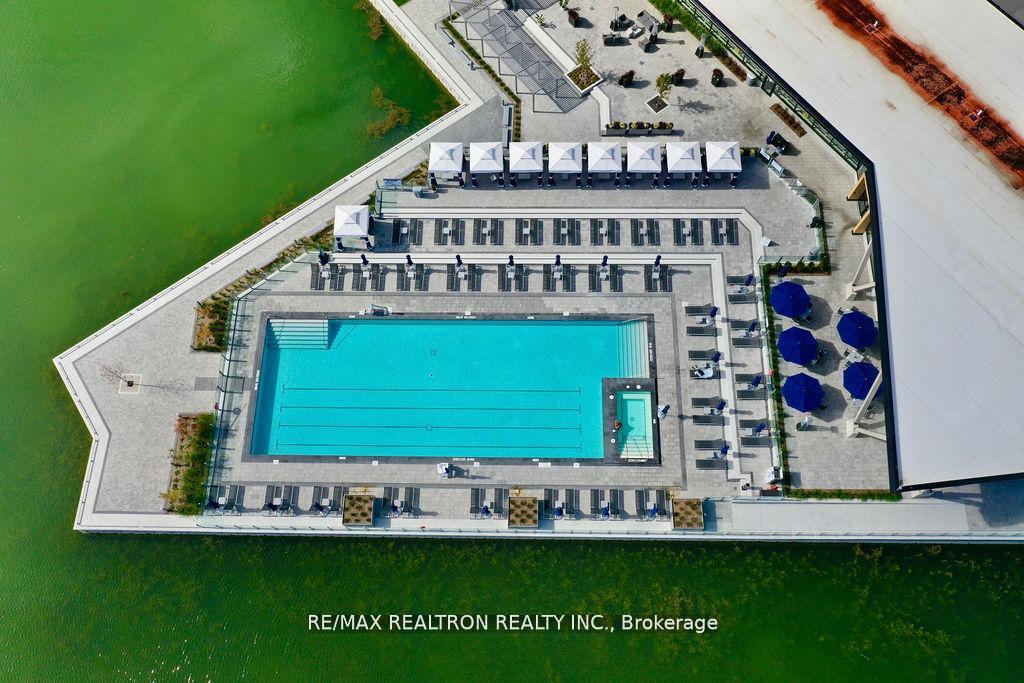 Photo 4 of Unit C404, 301 Sea Ray Avenue, Innisfil, Rural Innisfil — HOMEH