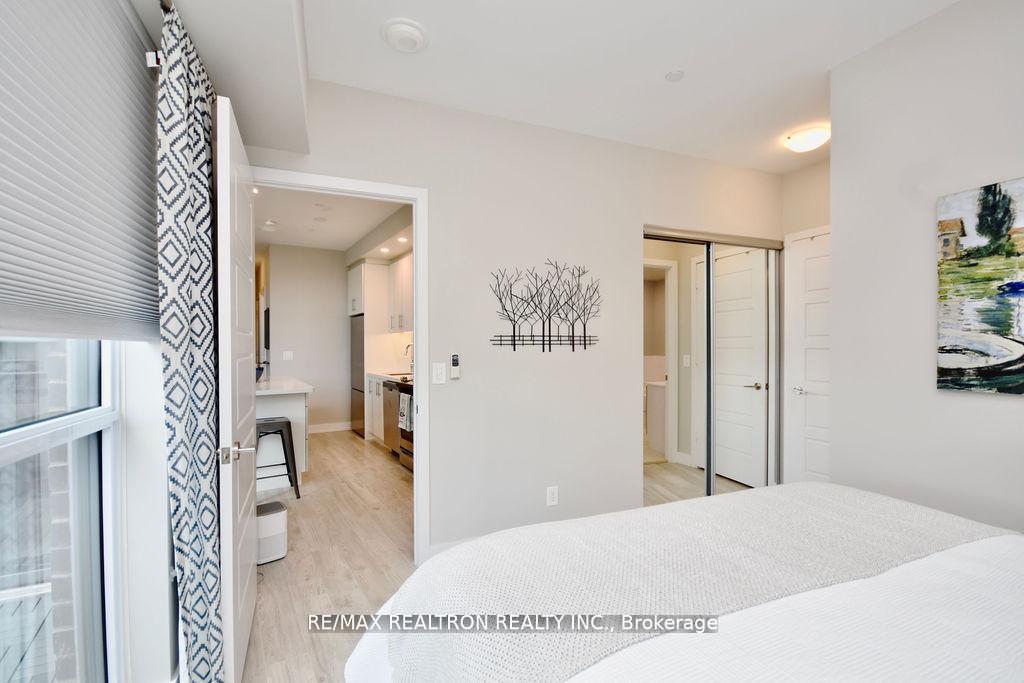 Photo 31 of Unit C404, 301 Sea Ray Avenue, Innisfil, Rural Innisfil — HOMEH