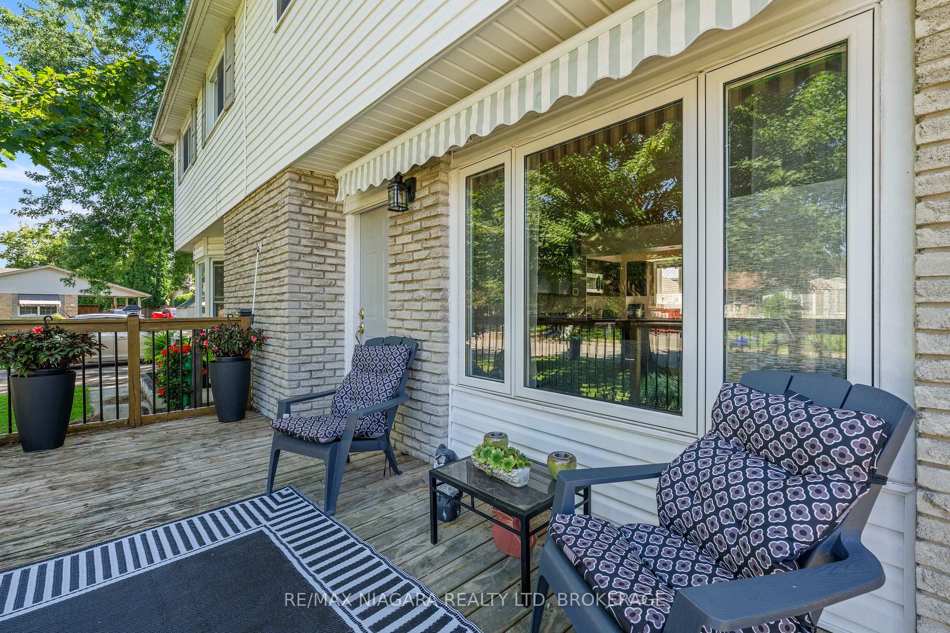 Photo 5 of 38 Mccordick Drive, St. Catharines, Lakeport — HOMEH