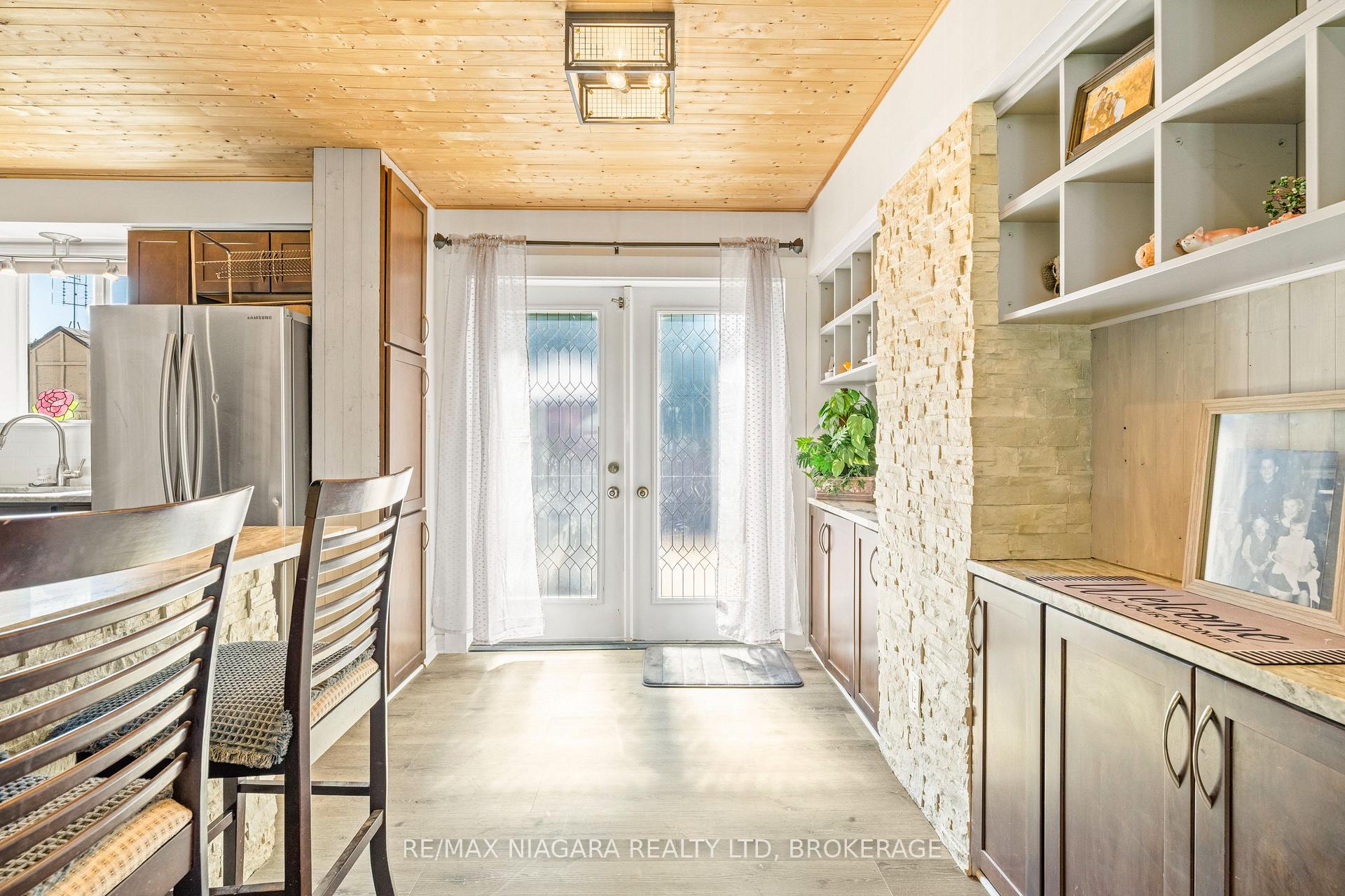 Photo 15 of 38 Mccordick Drive, St. Catharines, Lakeport — HOMEH