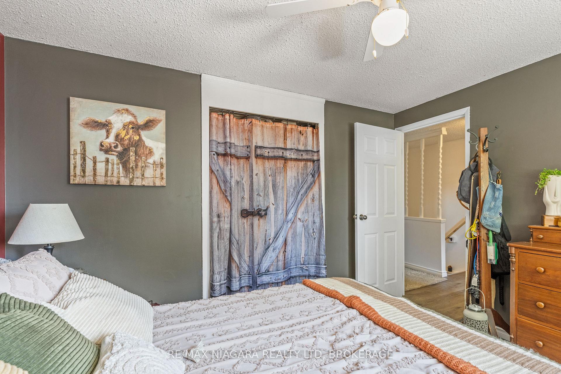 Photo 19 of 38 Mccordick Drive, St. Catharines, Lakeport — HOMEH