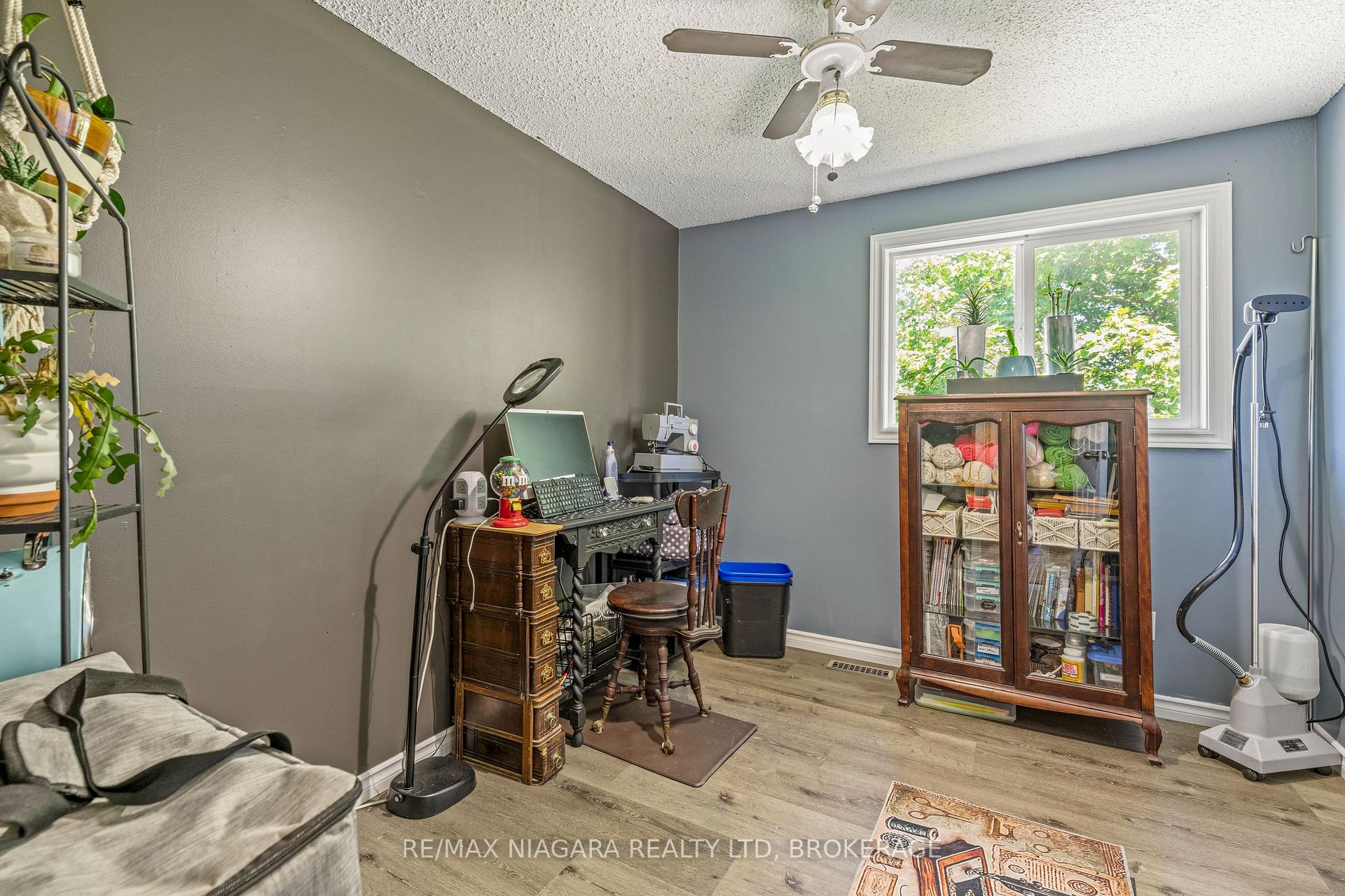 Photo 23 of 38 Mccordick Drive, St. Catharines, Lakeport — HOMEH