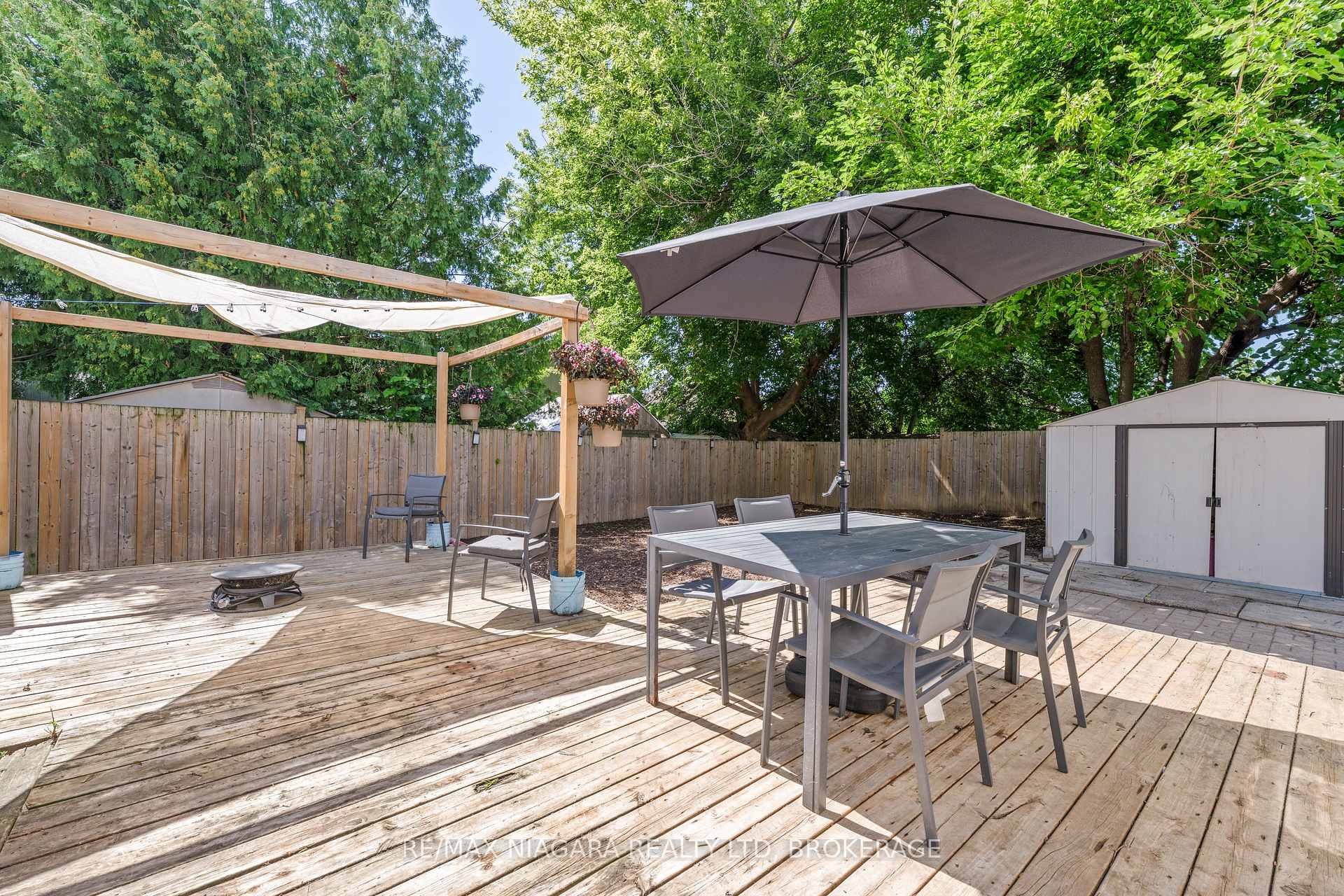 Photo 26 of 38 Mccordick Drive, St. Catharines, Lakeport — HOMEH