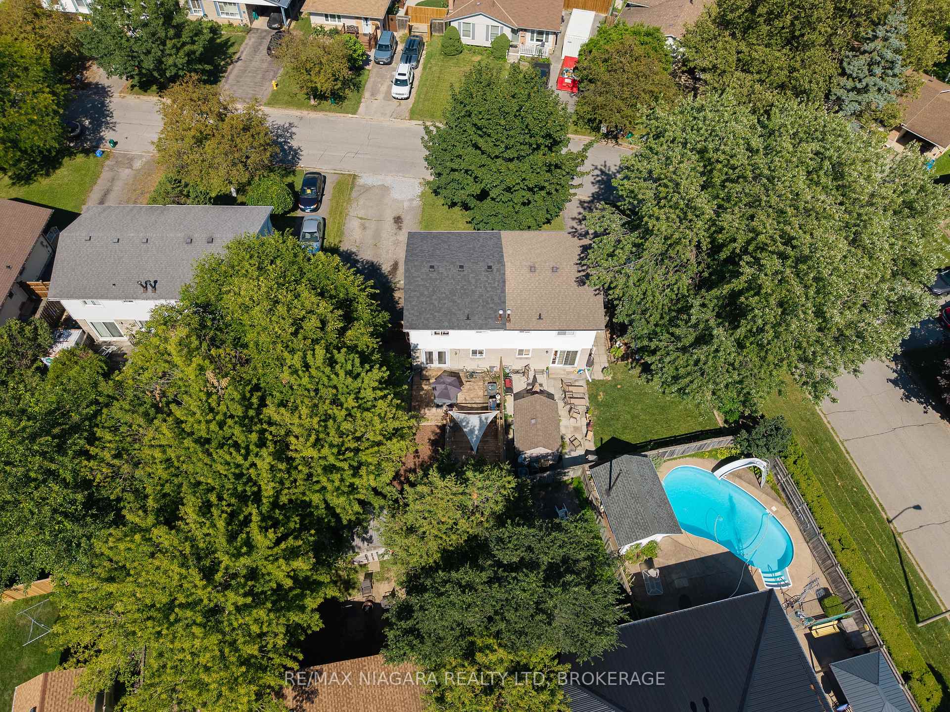 Photo 28 of 38 Mccordick Drive, St. Catharines, Lakeport — HOMEH