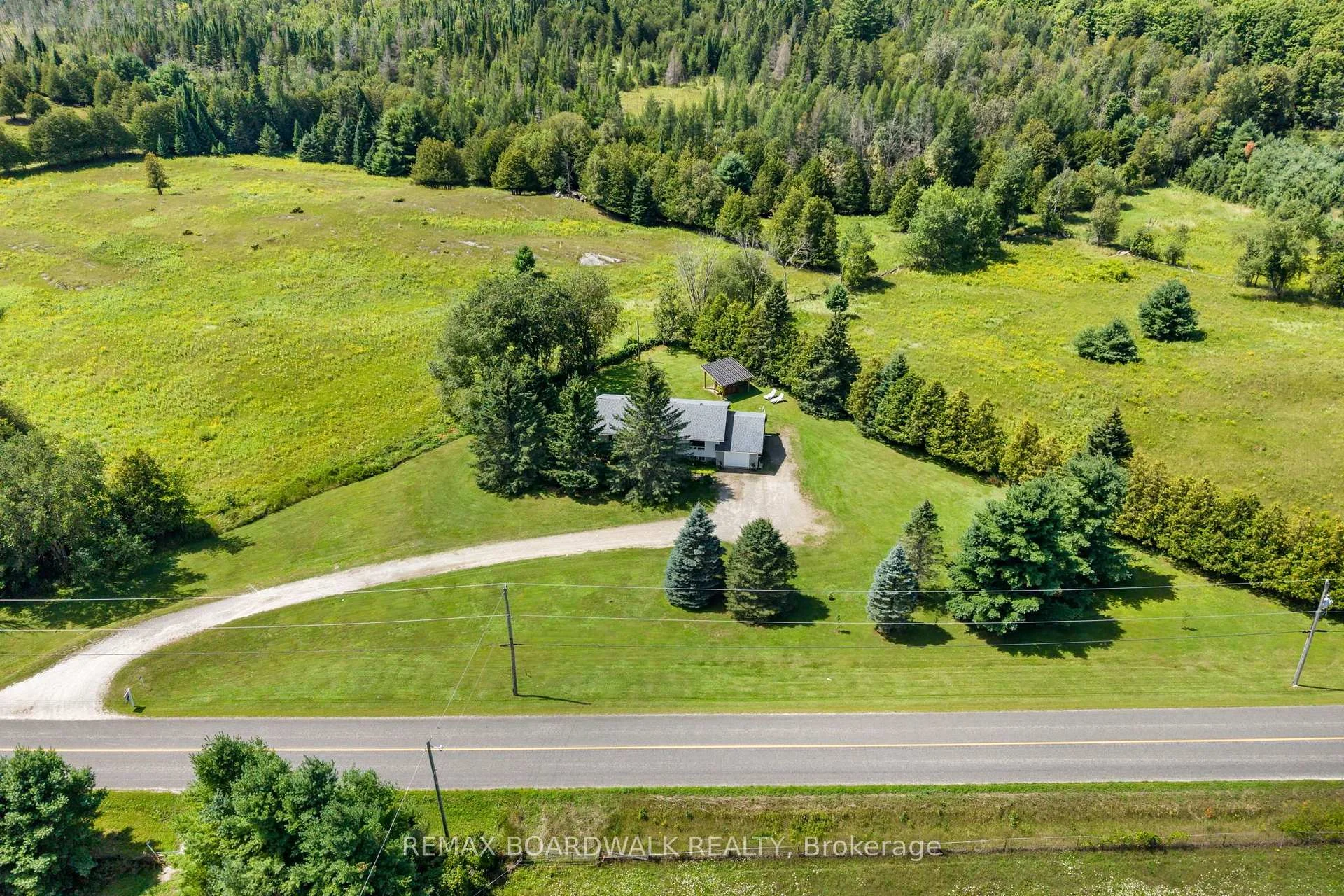 Photo 3 of 1901 Rosetta Road, Lanark Highlands, Lanark Highlands (Lanark) Twp — HOMEH