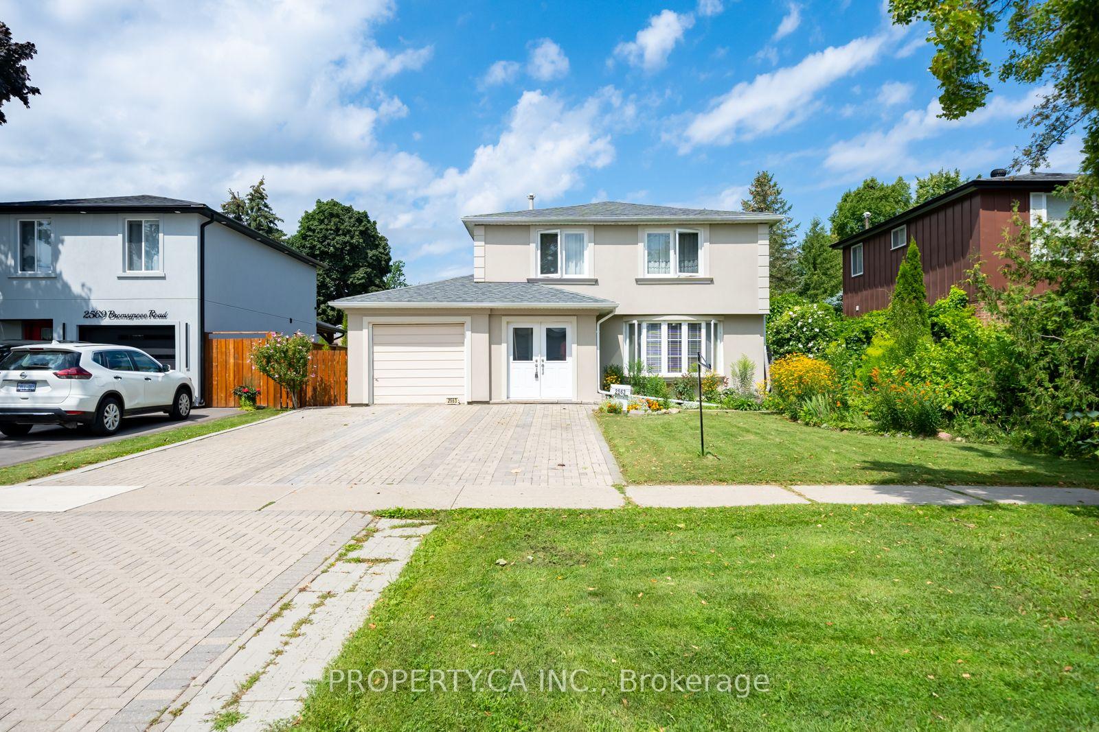 Front of 2563 Bromsgrove Road W