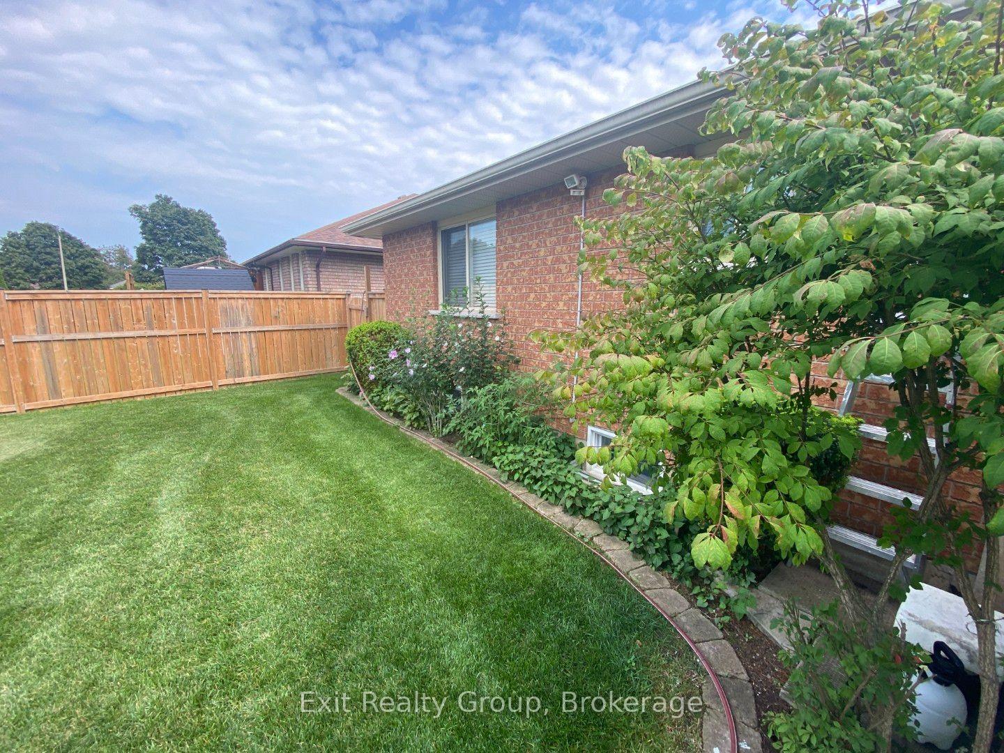 Photo 11 of 60 Oak Ridge Boulevard, Belleville, Belleville Ward — HOMEH