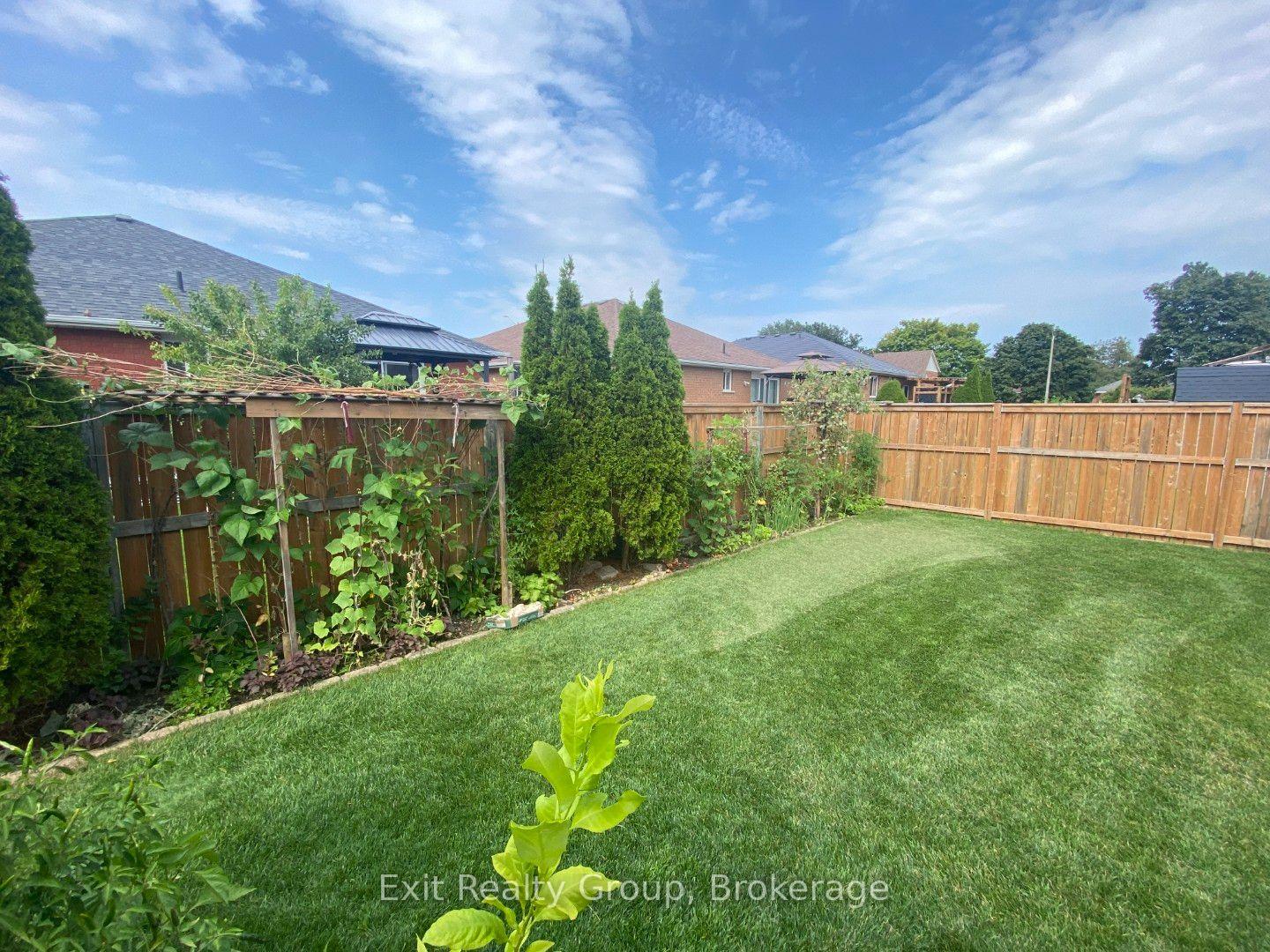 Photo 12 of 60 Oak Ridge Boulevard, Belleville, Belleville Ward — HOMEH