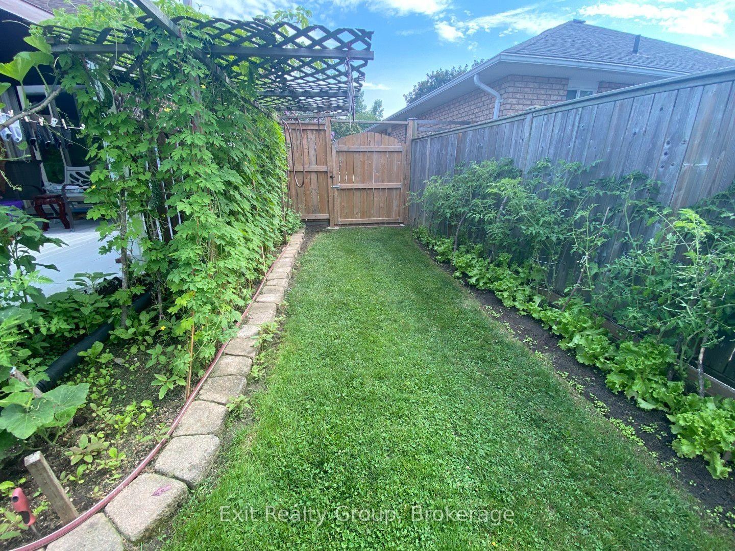 Photo 13 of 60 Oak Ridge Boulevard, Belleville, Belleville Ward — HOMEH