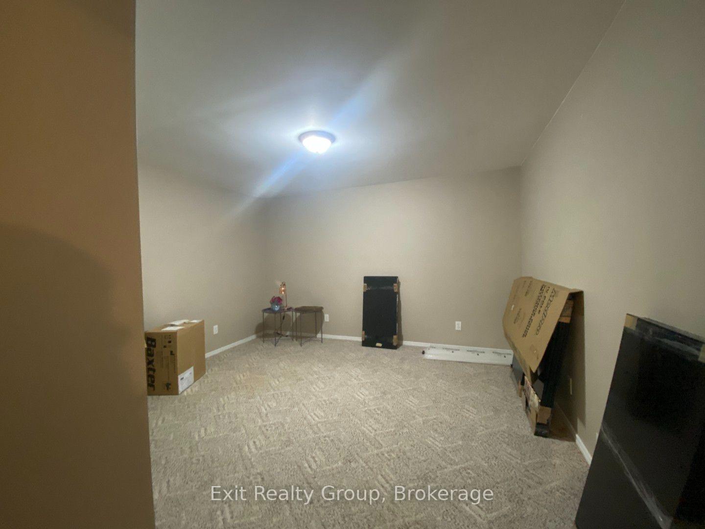 Photo 33 of 60 Oak Ridge Boulevard, Belleville, Belleville Ward — HOMEH